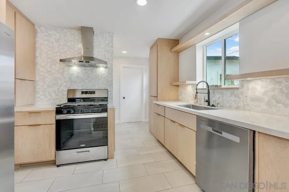 https://cdn.realtyfeed.com/cdn/127/260013449/726134c19c7d932ec3079c1ad9d2de03.webp