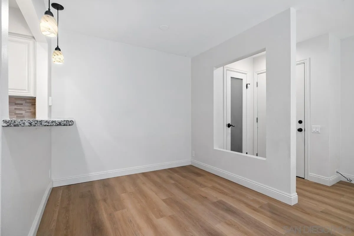 Photo #7: 260013453 Listing: Photo #7