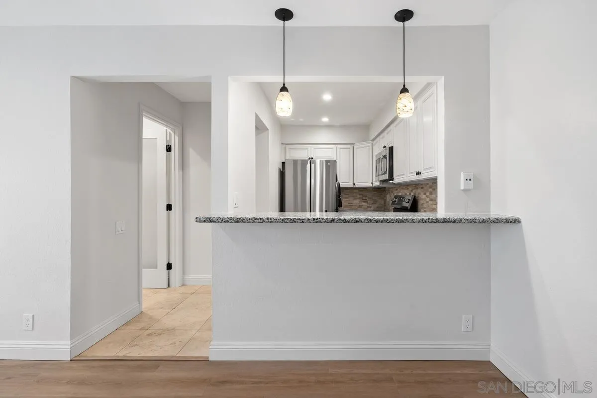 Photo #8: 260013453 Listing: Photo #8