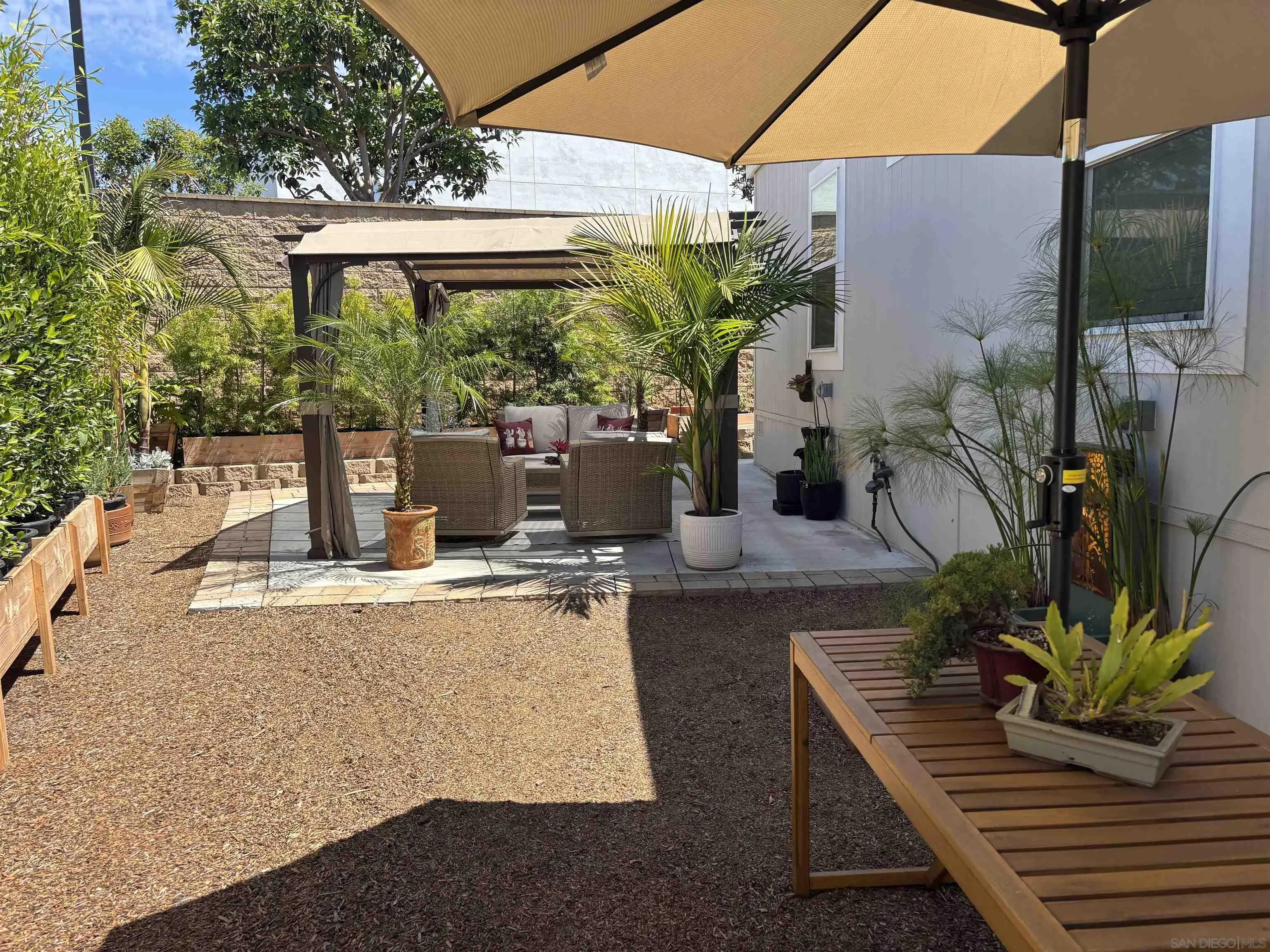 https://cdn.realtyfeed.com/cdn/127/260013454/46b723f0690d451c4a89ad17080204ae.webp