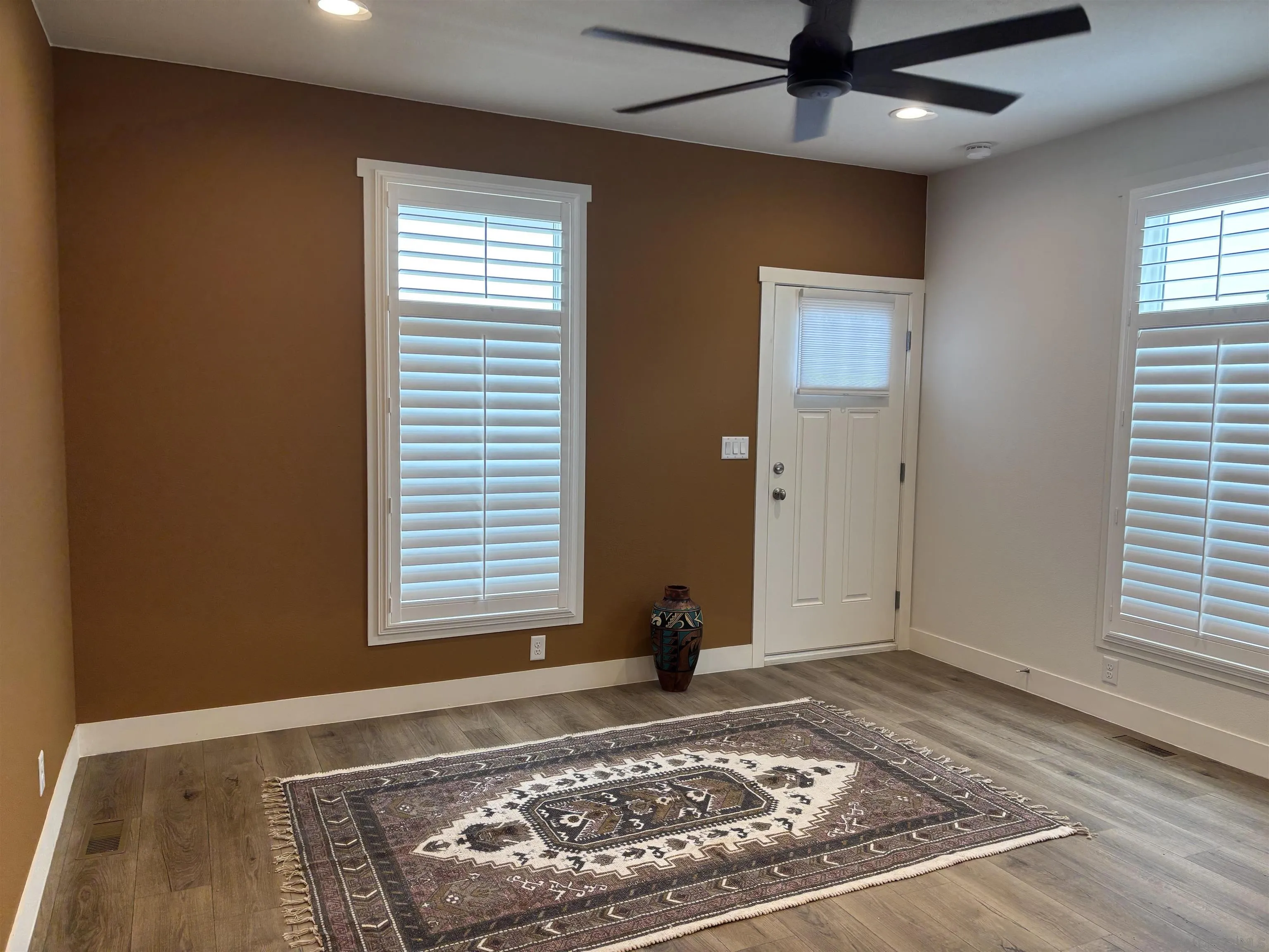 https://cdn.realtyfeed.com/cdn/127/260013454/a592b5a1411abf6af06aa03c0cad8124.webp