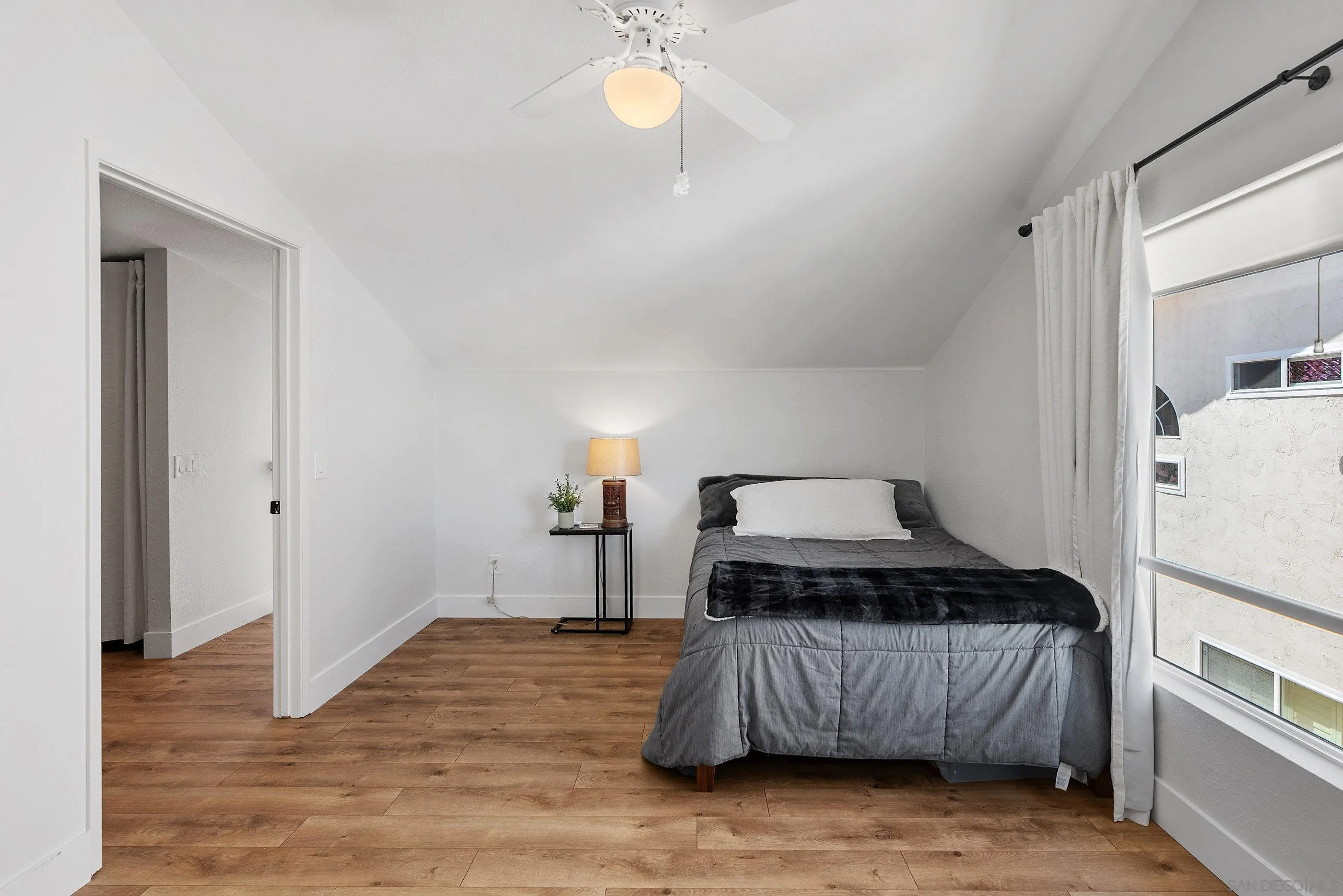 https://cdn.realtyfeed.com/cdn/127/260013455/45f2ef9b2ae8841d62f1e280e43832a6.webp