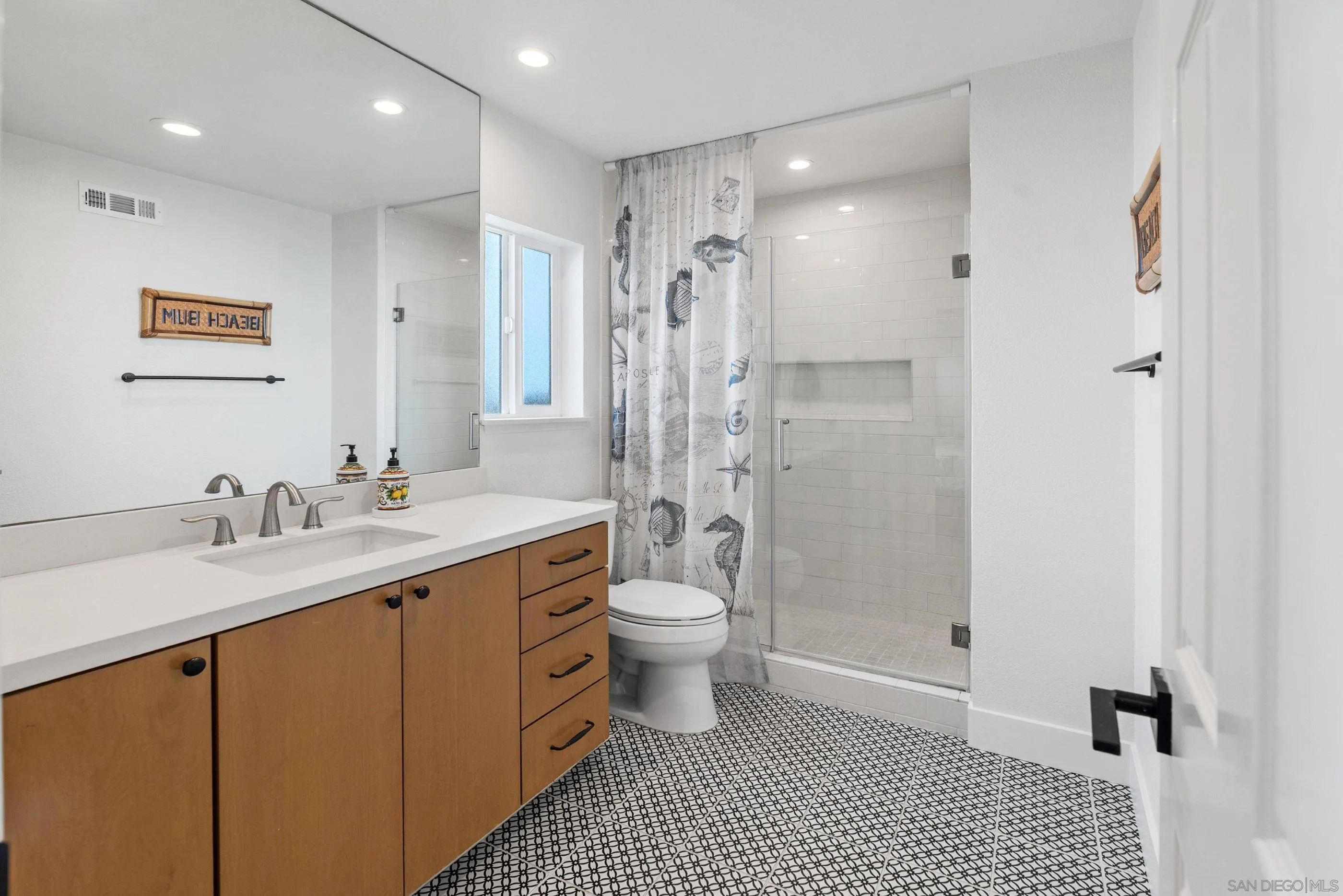 https://cdn.realtyfeed.com/cdn/127/260013455/74714e577e88b12b1551217f86aec178.webp