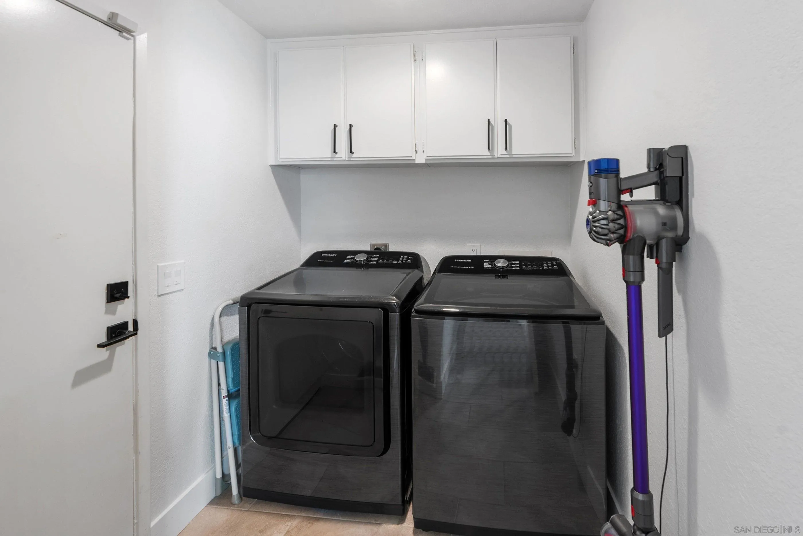 https://cdn.realtyfeed.com/cdn/127/260013455/fe3cf0353d797965c9eafafa942d2ba1.webp