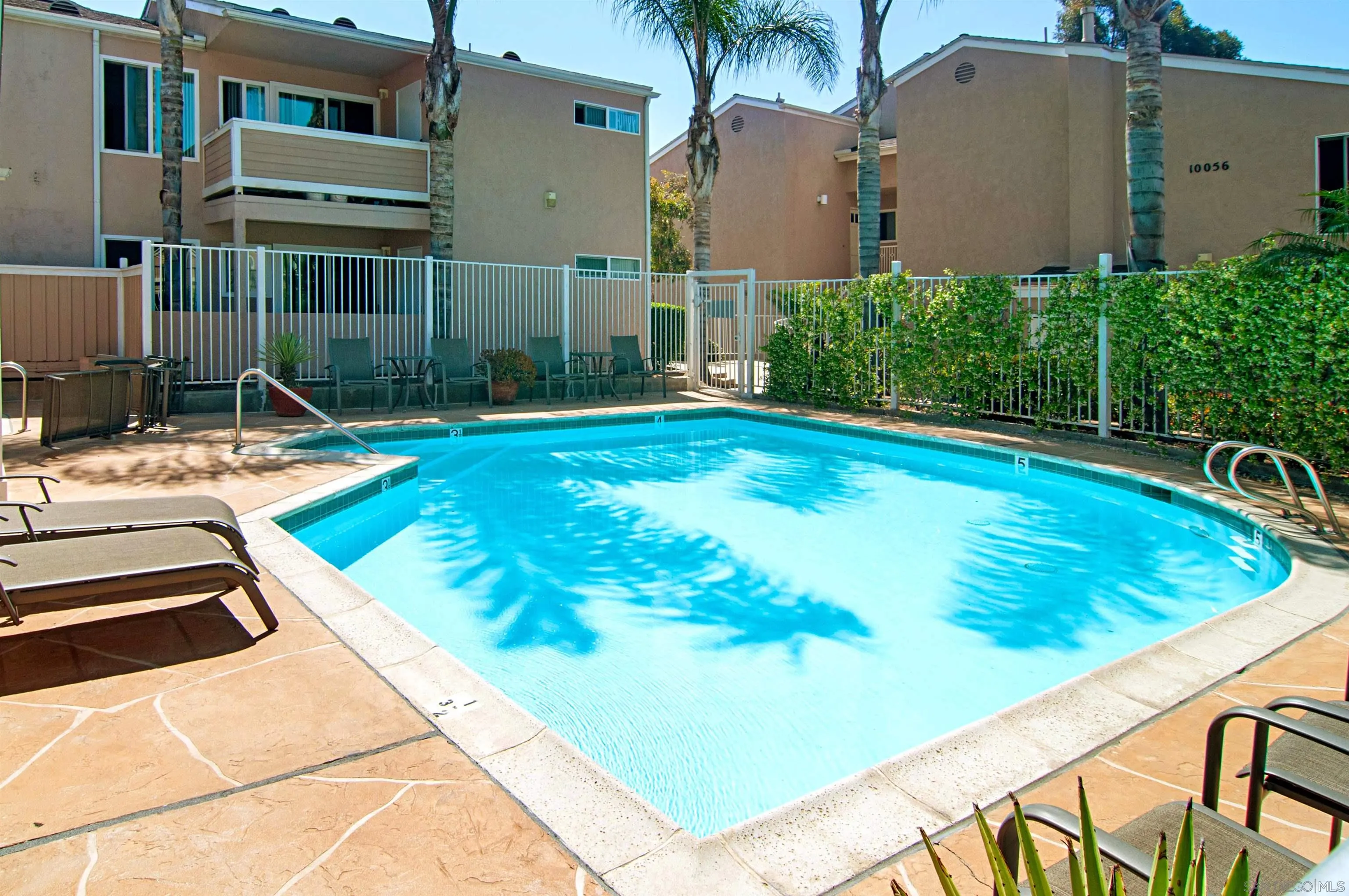 Photo #12: 260013456 Listing: Photo #12
