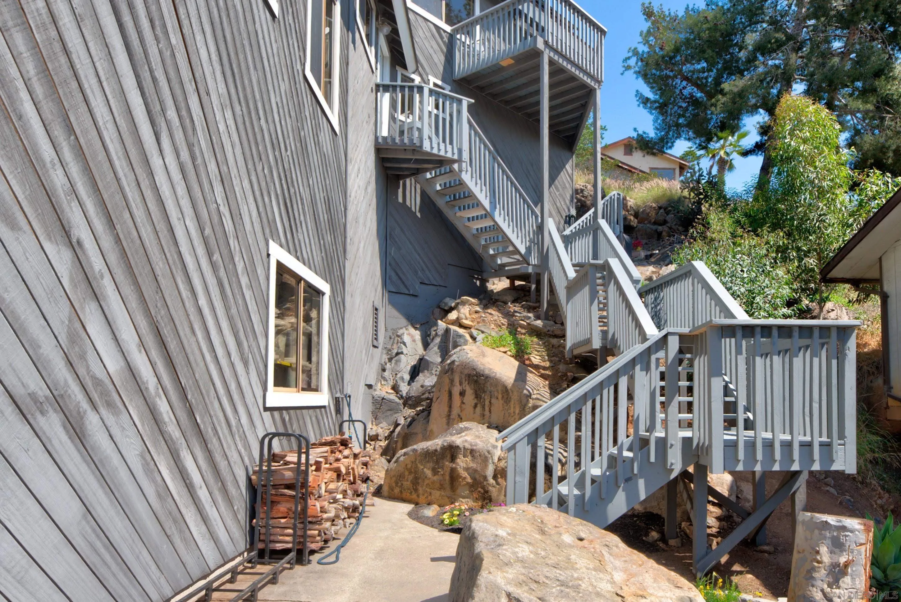 https://cdn.realtyfeed.com/cdn/127/260013457/0bca694f01b7ca2dcdfa7c6fe8a315b1.webp