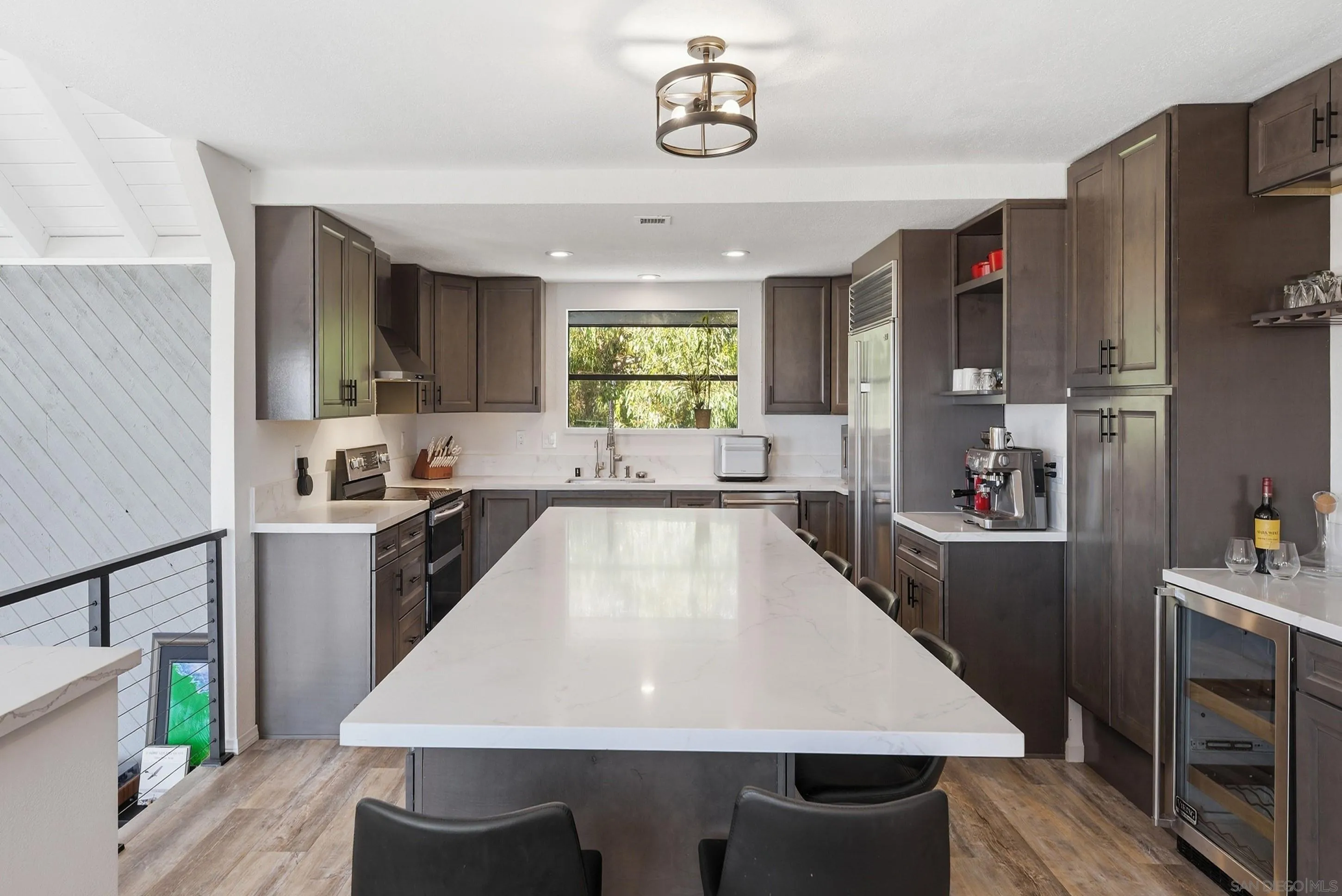 https://cdn.realtyfeed.com/cdn/127/260013457/8c76c3013fdd3ba9ff21d645807c6deb.webp