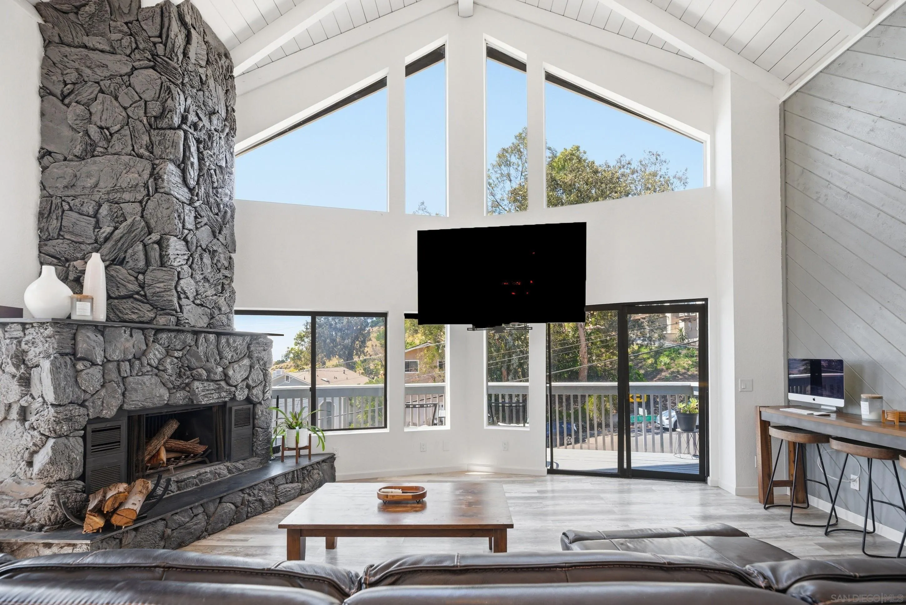 https://cdn.realtyfeed.com/cdn/127/260013457/ed21e0588c42ebd556a6cfe9bb7c30e3.webp