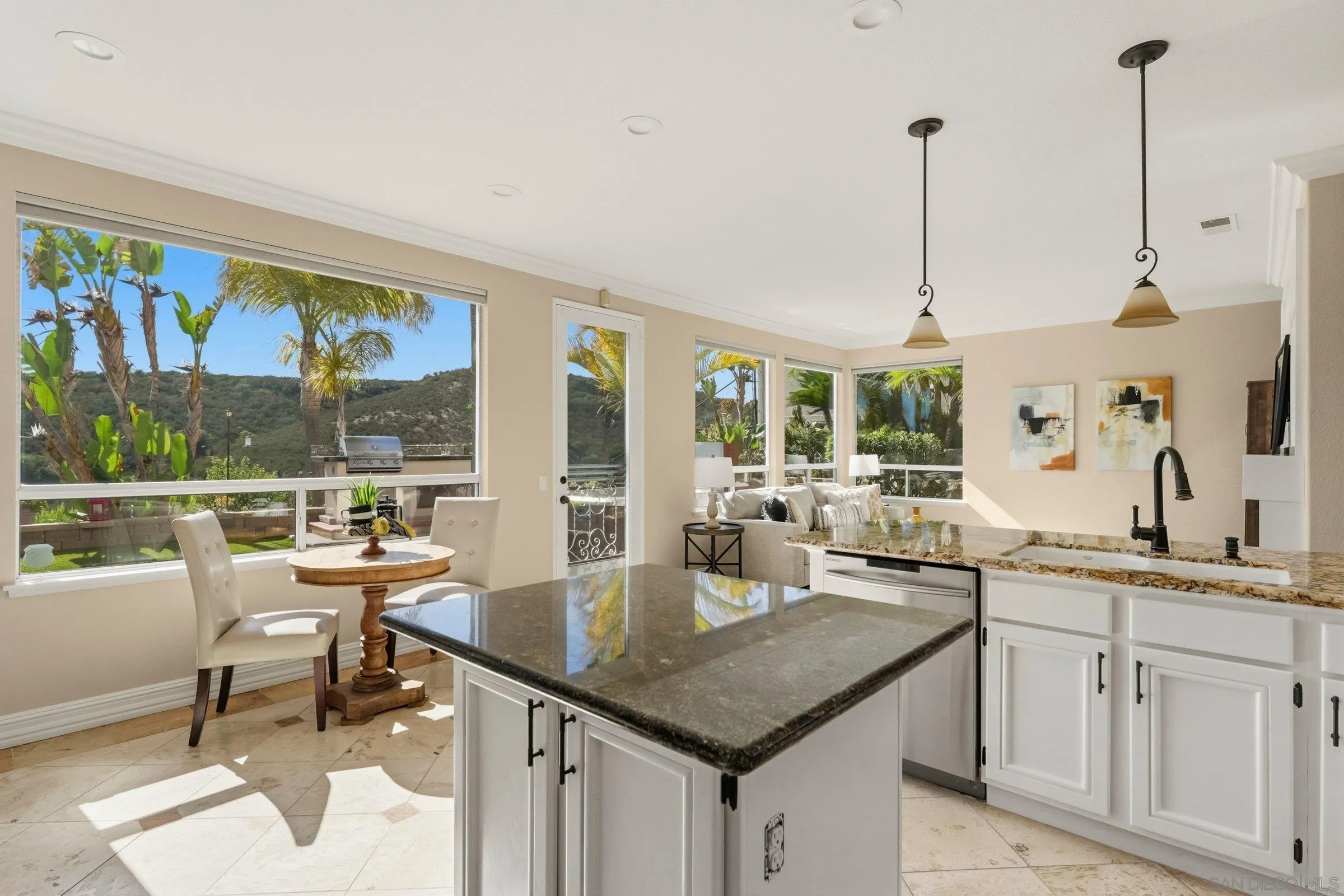 https://cdn.realtyfeed.com/cdn/127/260013458/5514b6ffee4fc9a5930fe246678197ad.webp