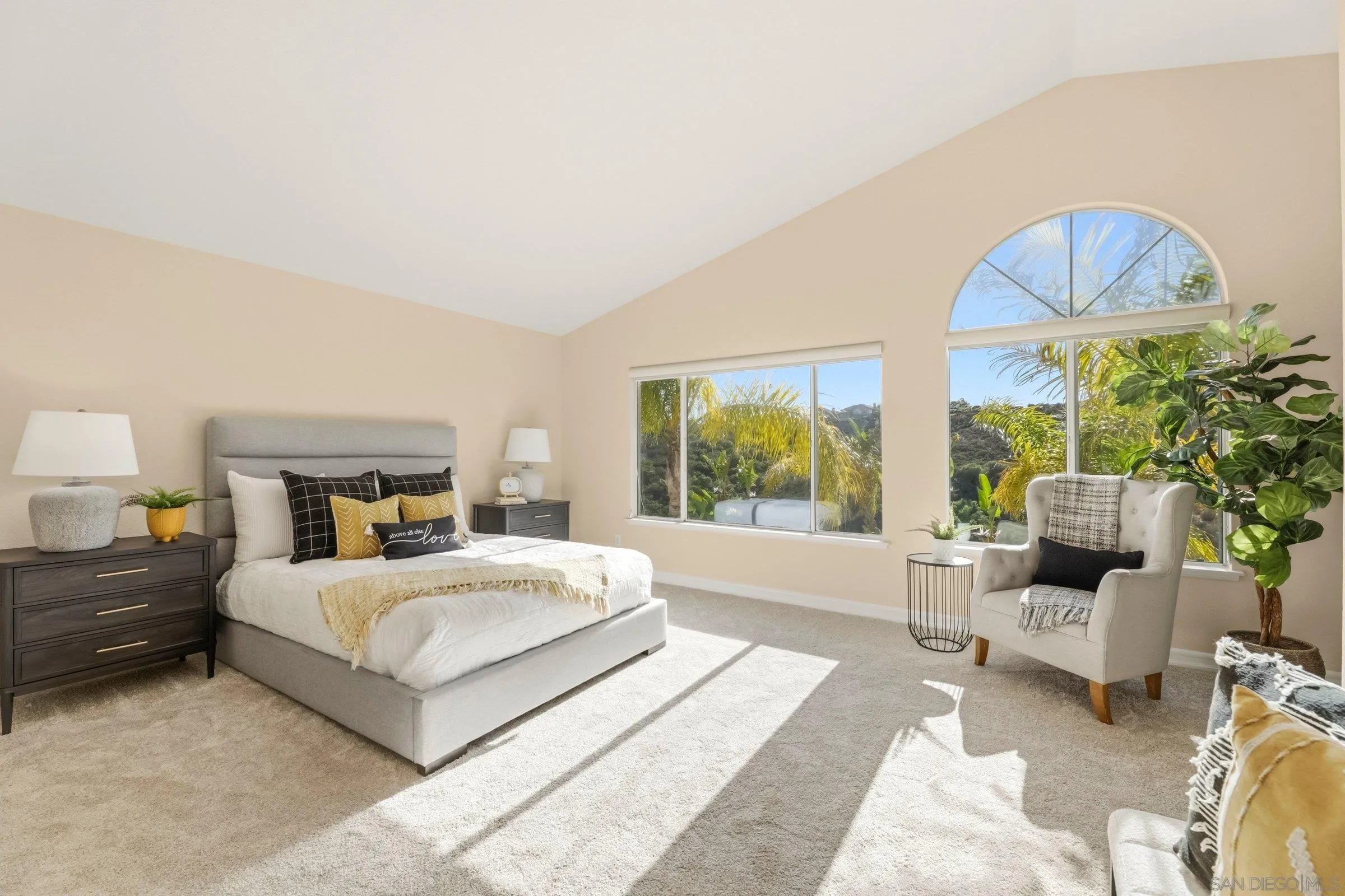 https://cdn.realtyfeed.com/cdn/127/260013458/ae55586efb48ebfd0bd1cd06267e3ec4.webp