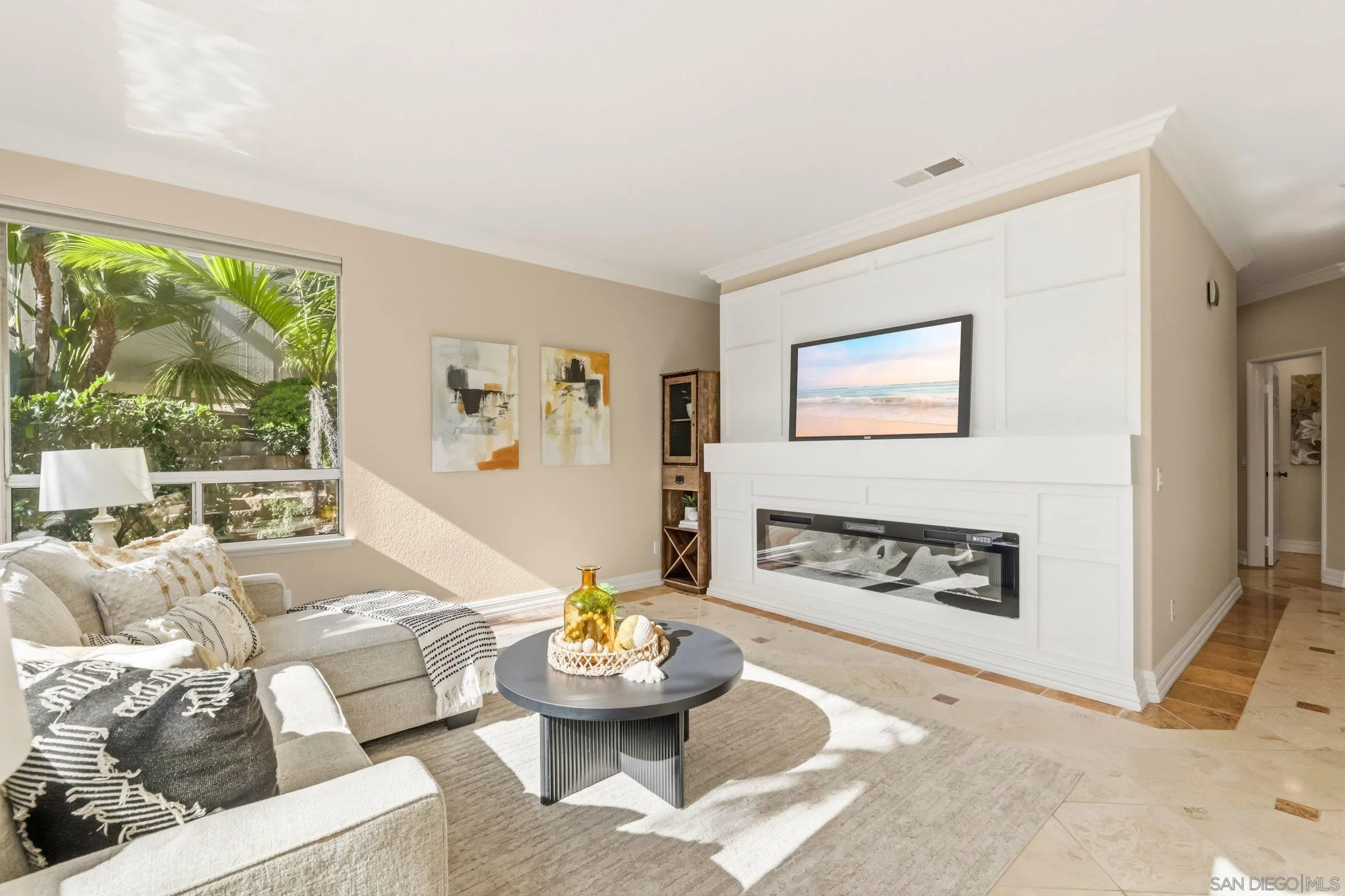 https://cdn.realtyfeed.com/cdn/127/260013458/fdad25847e2e3a02444e11988c082117.webp