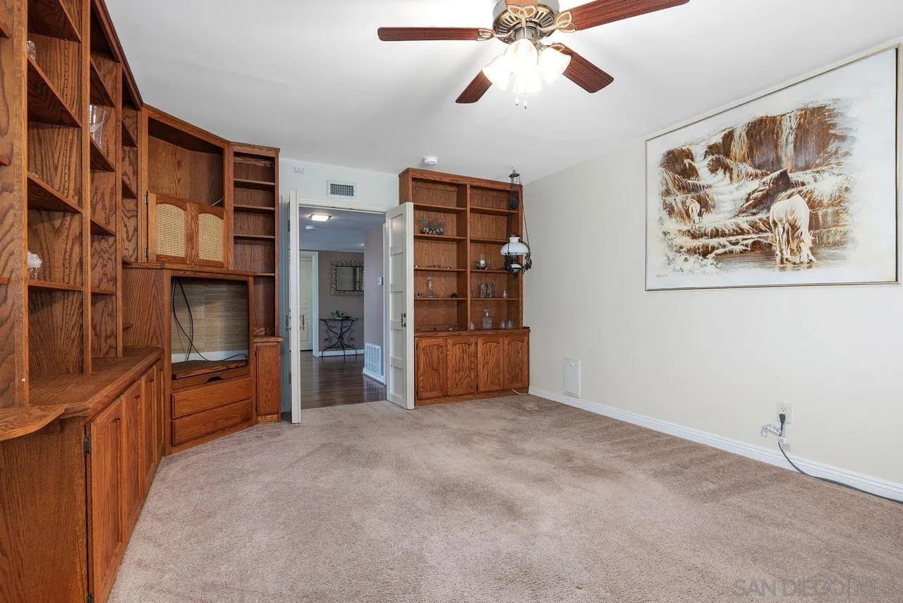 https://cdn.realtyfeed.com/cdn/127/260013461/c3dbddf7c616114b0c647e310b92f9b7.webp