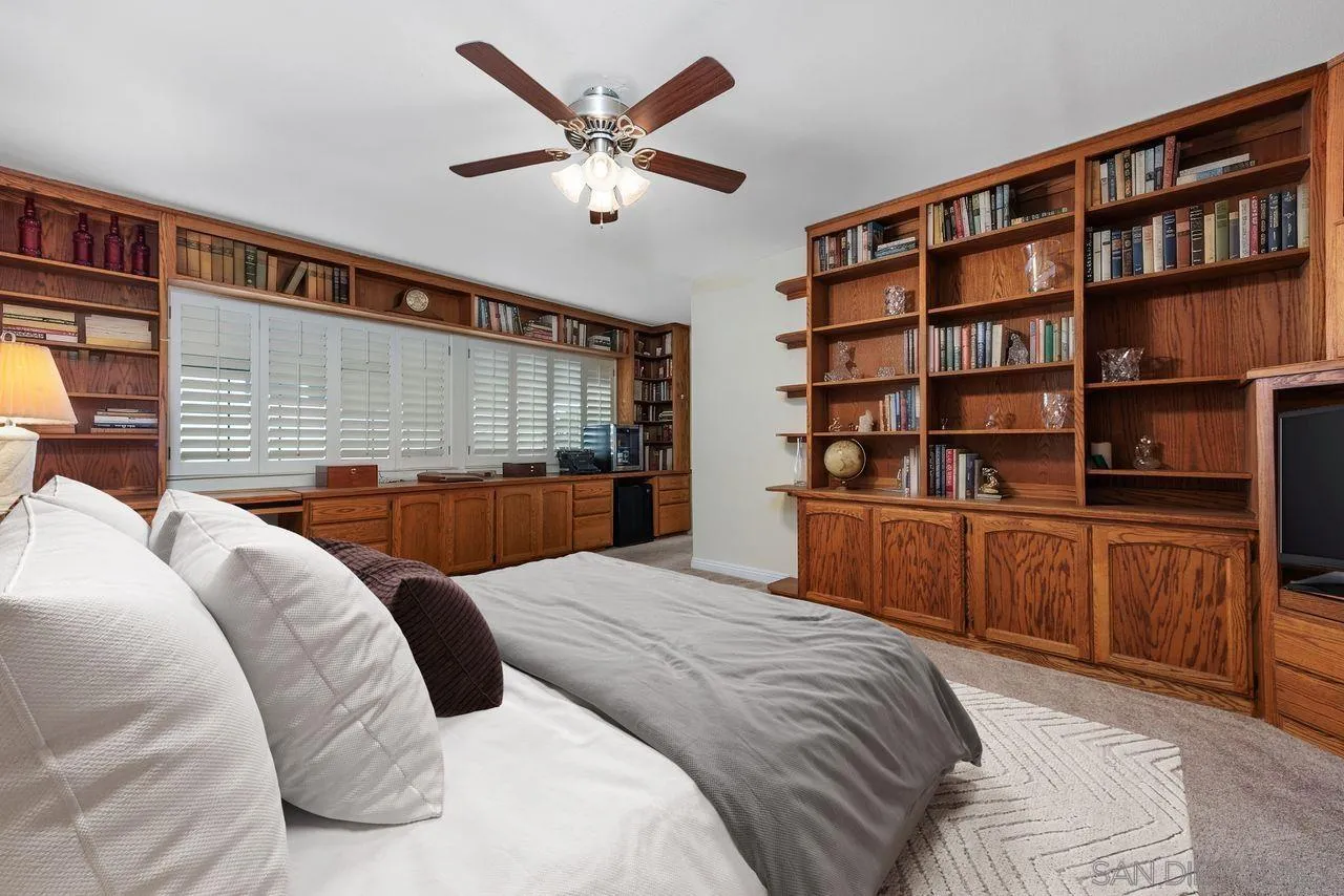 https://cdn.realtyfeed.com/cdn/127/260013461/cdf8596d157b4102d0f4a430e33dd08b.webp
