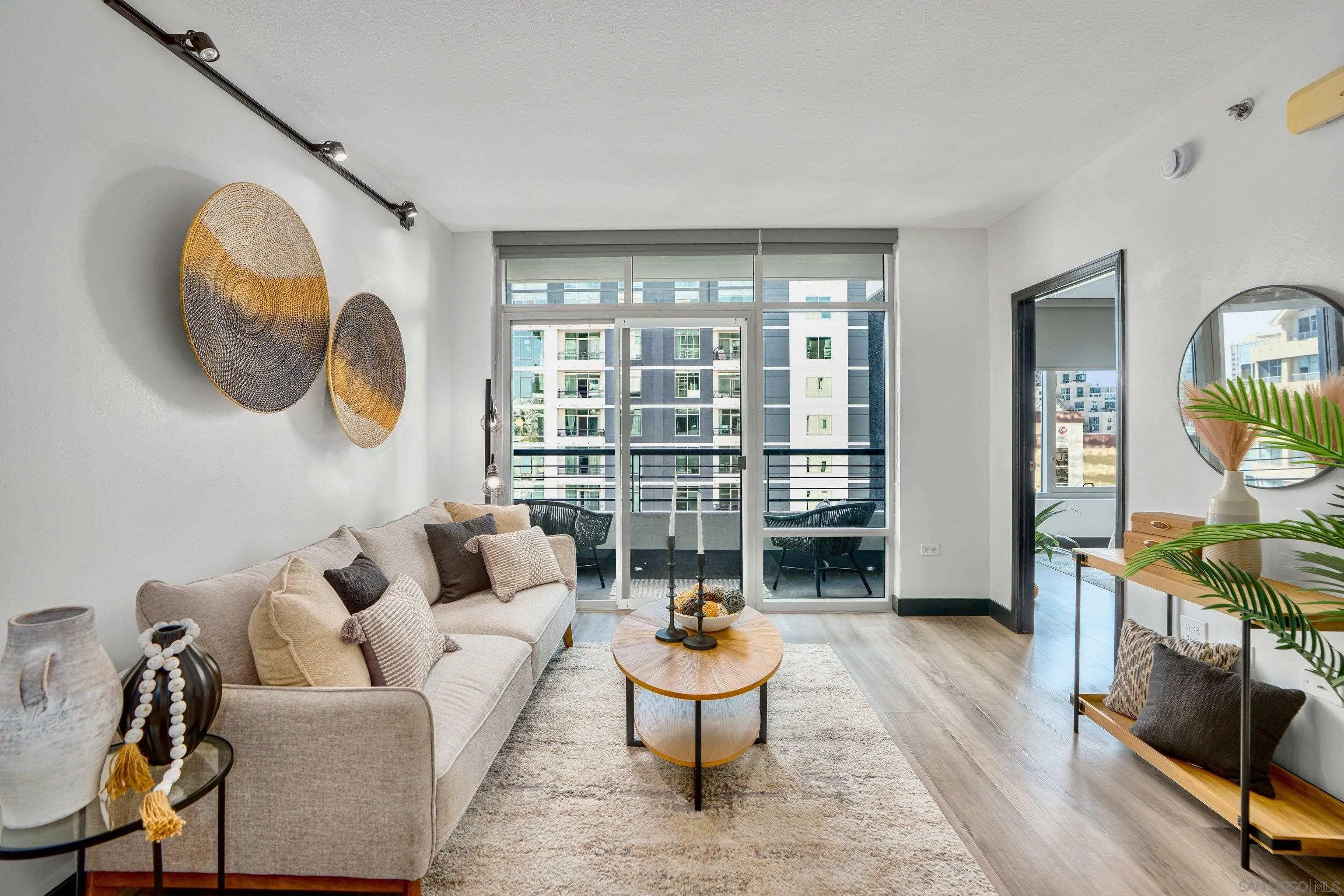 Photo #2: 260013463 Listing: Photo #2