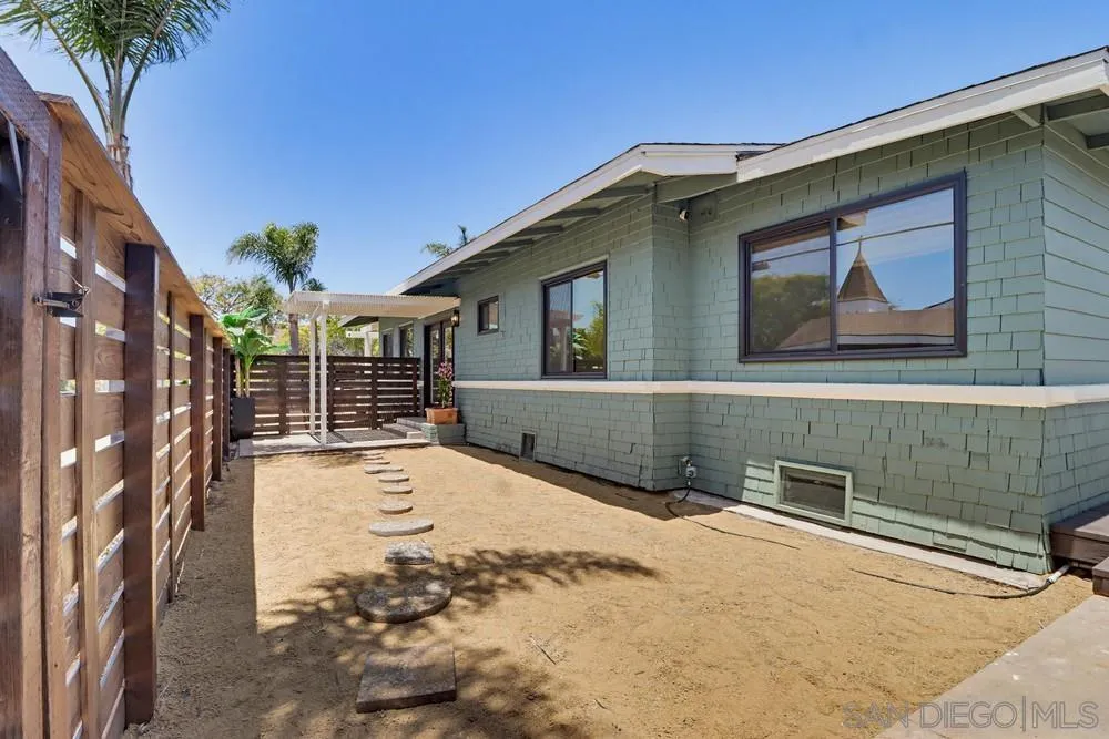 https://cdn.realtyfeed.com/cdn/127/260013465/0a6582eb0b4b3dd651be77a9941d856b.webp
