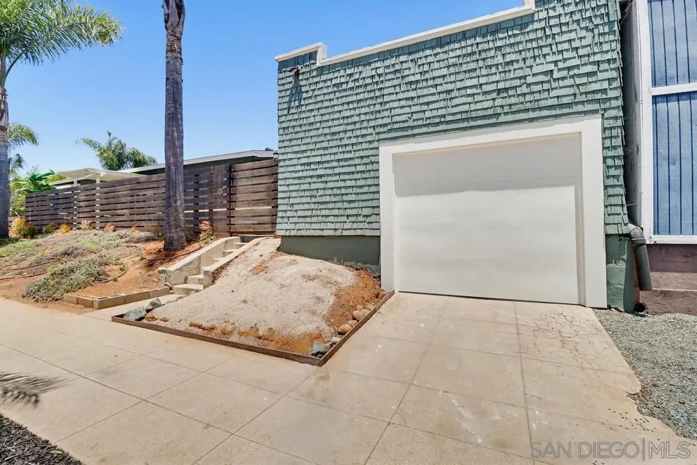 https://cdn.realtyfeed.com/cdn/127/260013465/0d2863f3386336e25aa6a4efd2f28717.webp