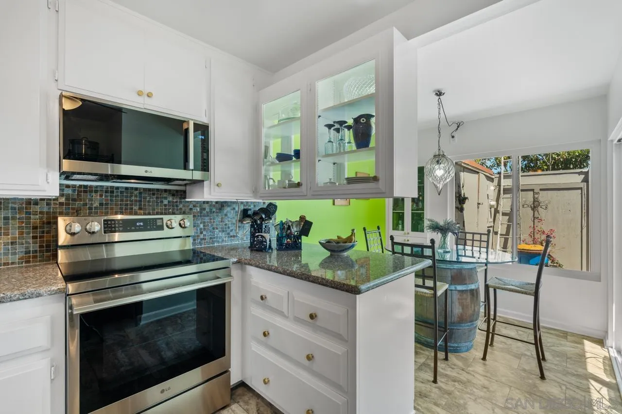 Photo #11: 260013466 Listing: Photo #11