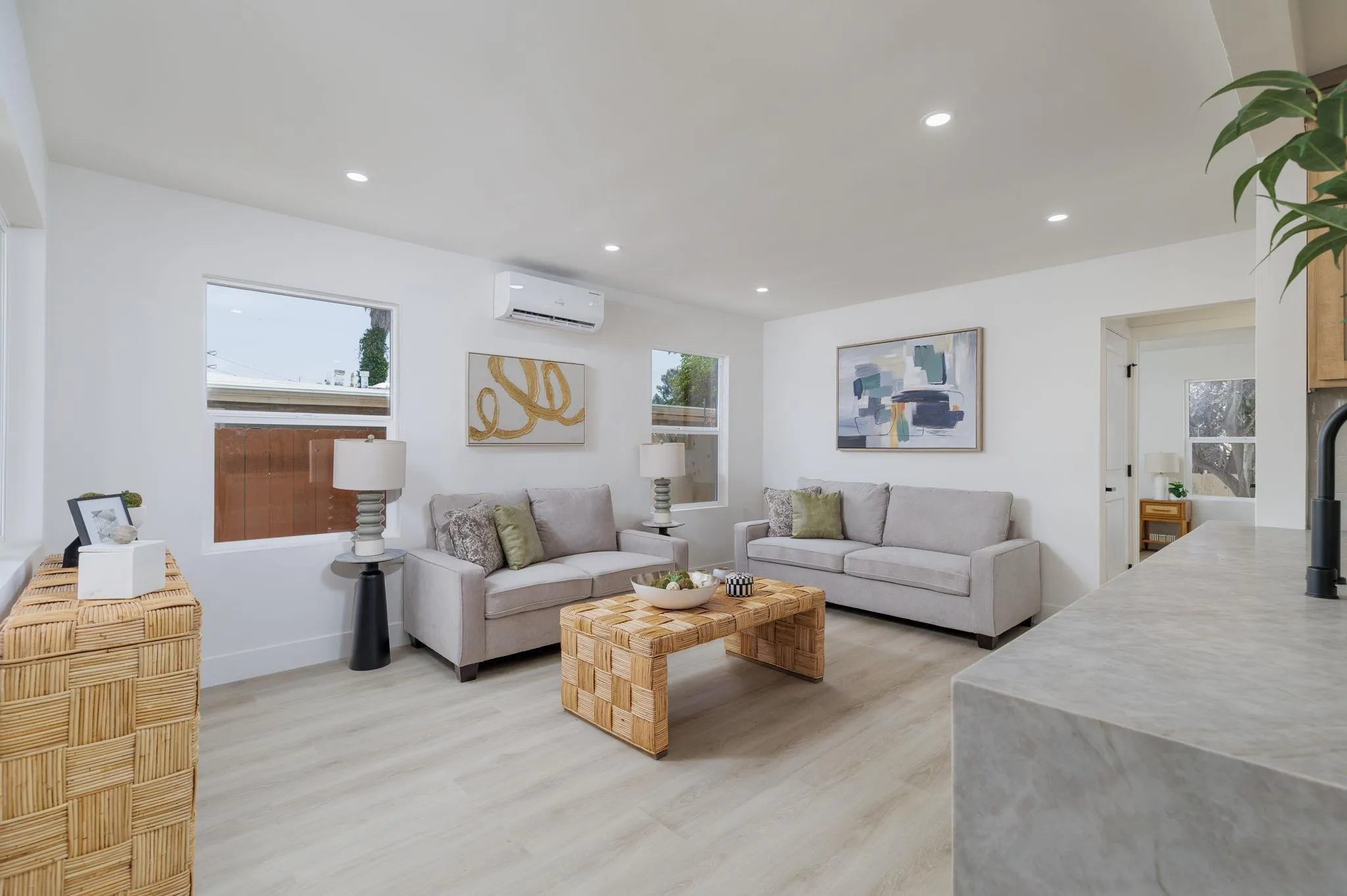 https://cdn.realtyfeed.com/cdn/127/260013468/763c54b4e6f1ae08b39c3bb6c16cb985.webp