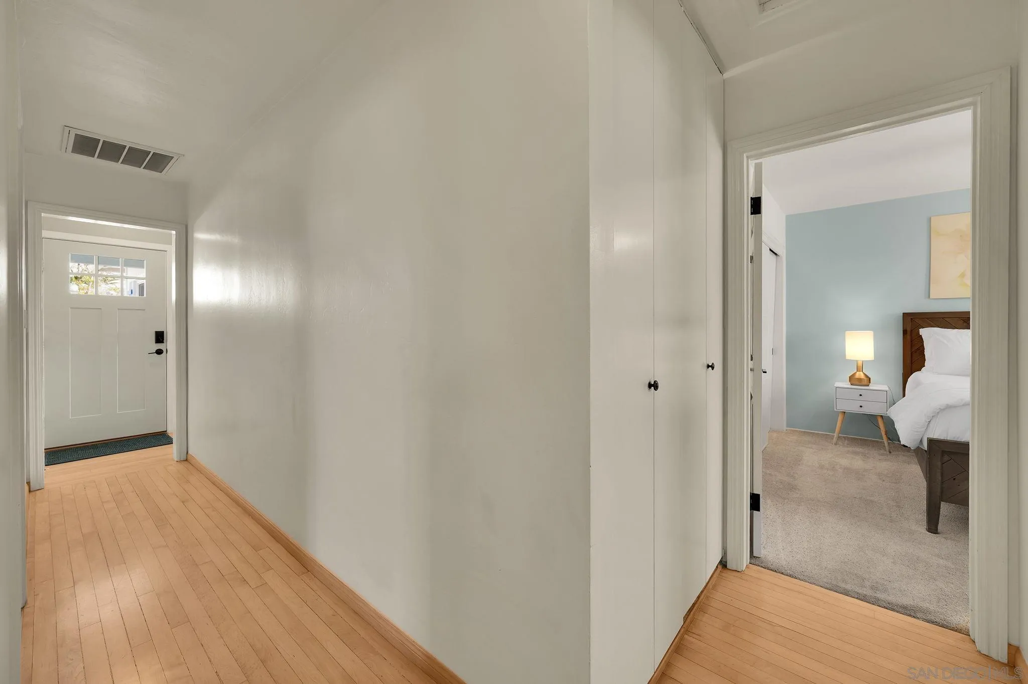 https://cdn.realtyfeed.com/cdn/127/260013472/401add37e8ab7884050bb7f3090d757a.webp