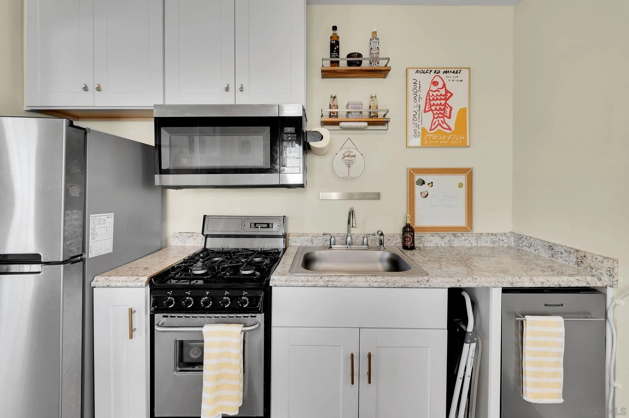 https://cdn.realtyfeed.com/cdn/127/260013472/b04d85a55a85f98800d2ac07af70d396.webp