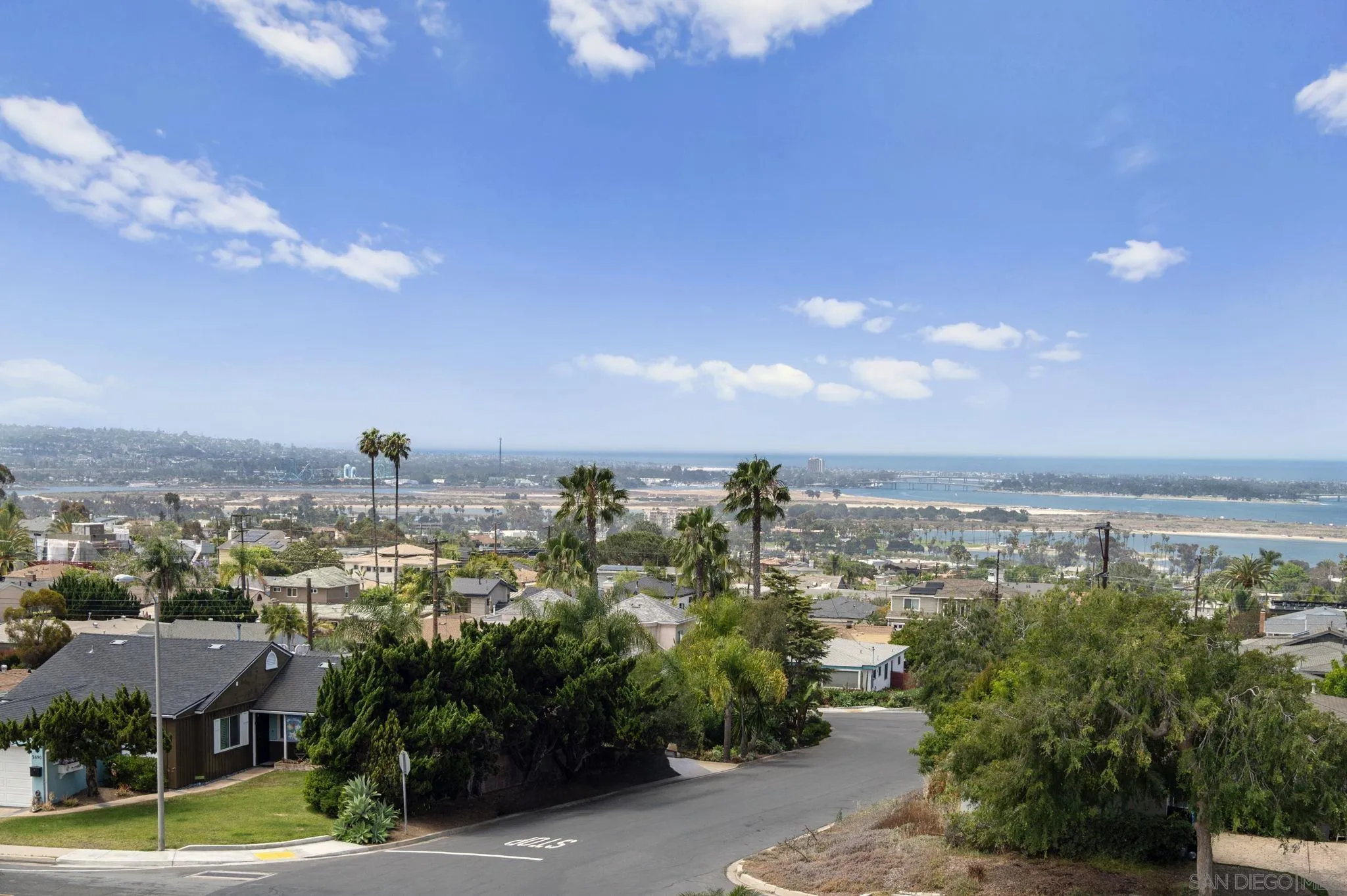 https://cdn.realtyfeed.com/cdn/127/260013472/ba173045209587a5184fa1cc6196e4dc.webp