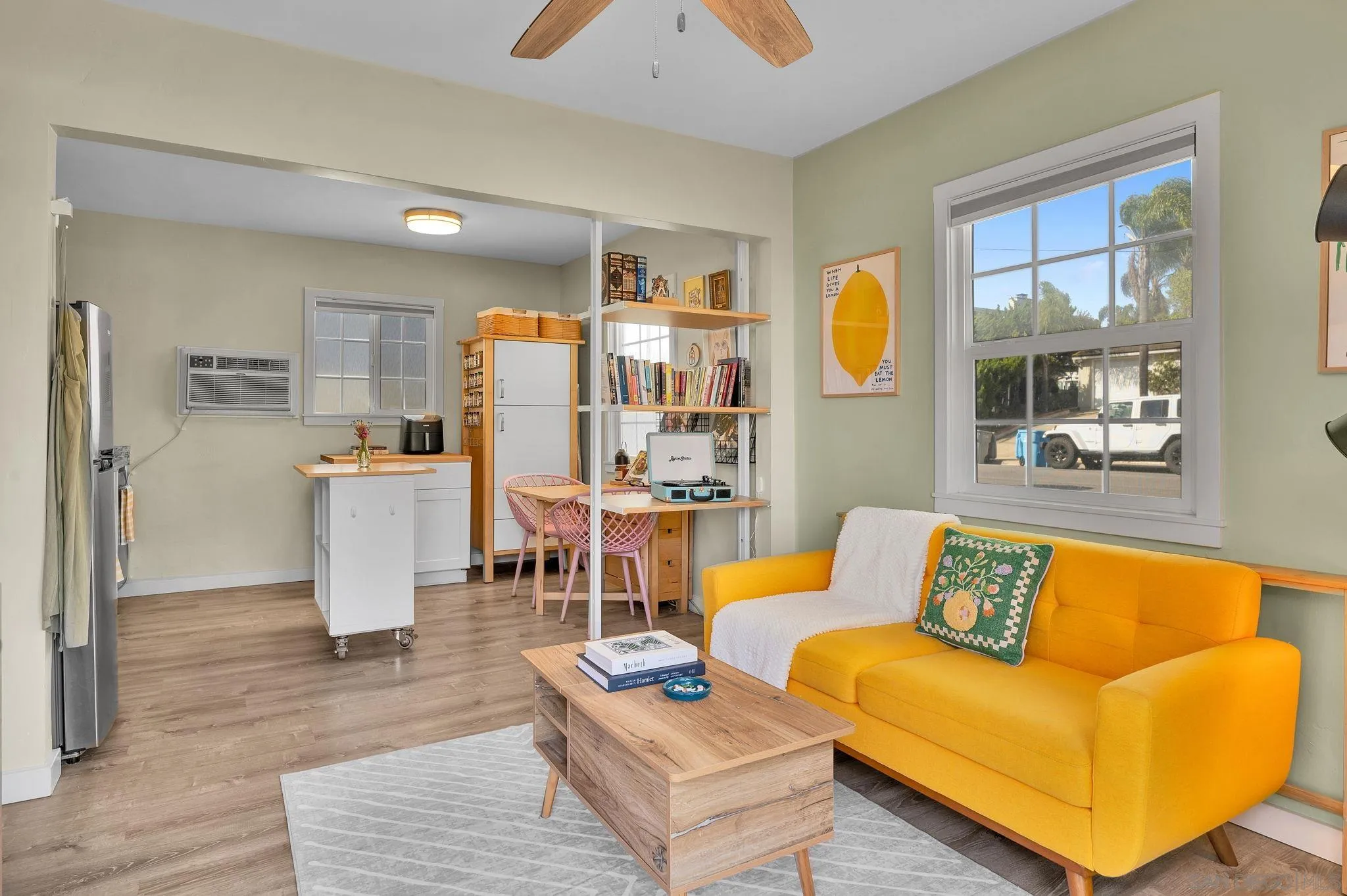 https://cdn.realtyfeed.com/cdn/127/260013472/e895f5a43d6f71db07e2188a51f17561.webp