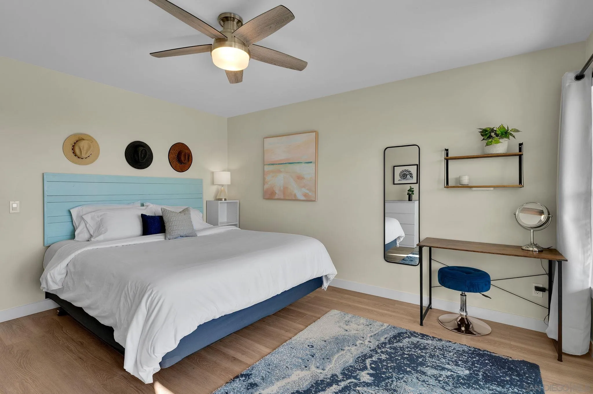 https://cdn.realtyfeed.com/cdn/127/260013472/ff8beab1d317b6232c1cf72abedd766b.webp