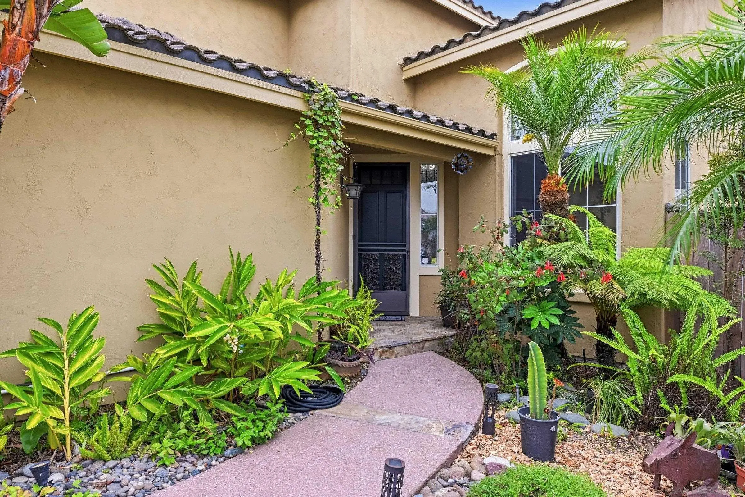 https://cdn.realtyfeed.com/cdn/127/260013473/8e47fc75ff4fd6477edd155419defd59.webp