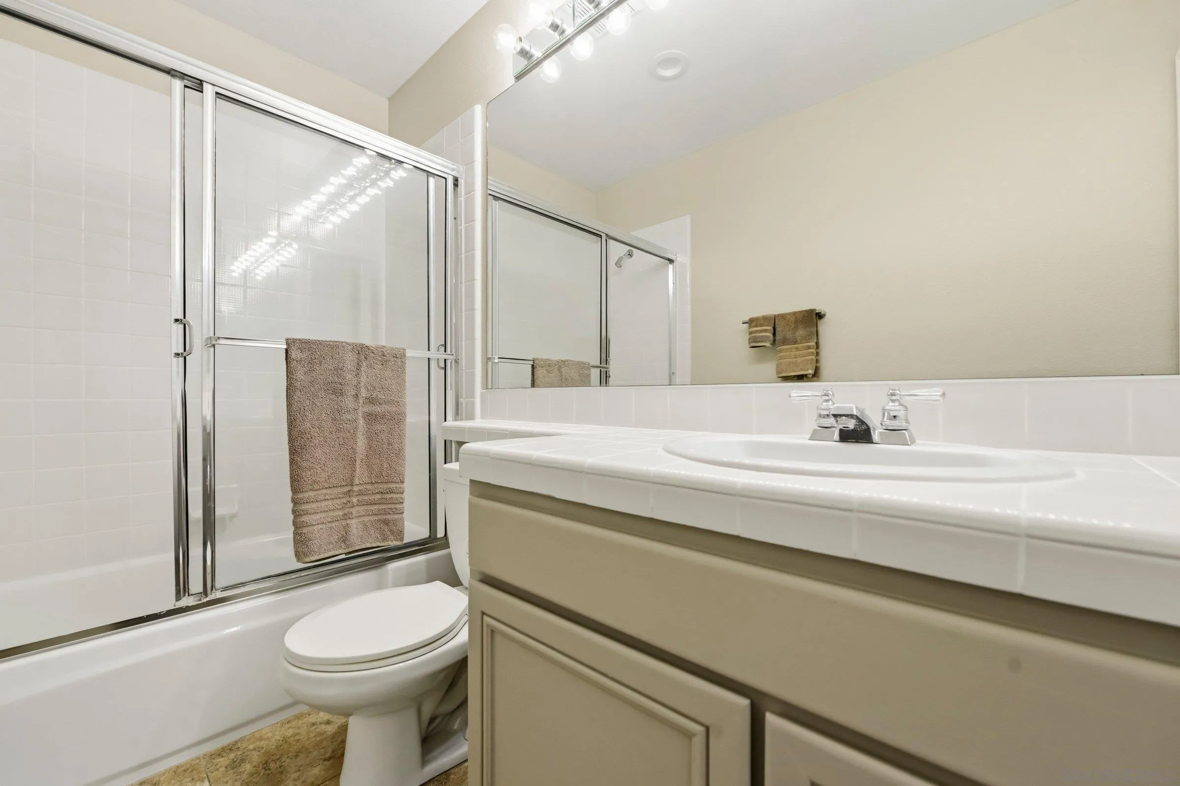 https://cdn.realtyfeed.com/cdn/127/260013473/b662b95cee87398e97a15e64fb02dd47.webp