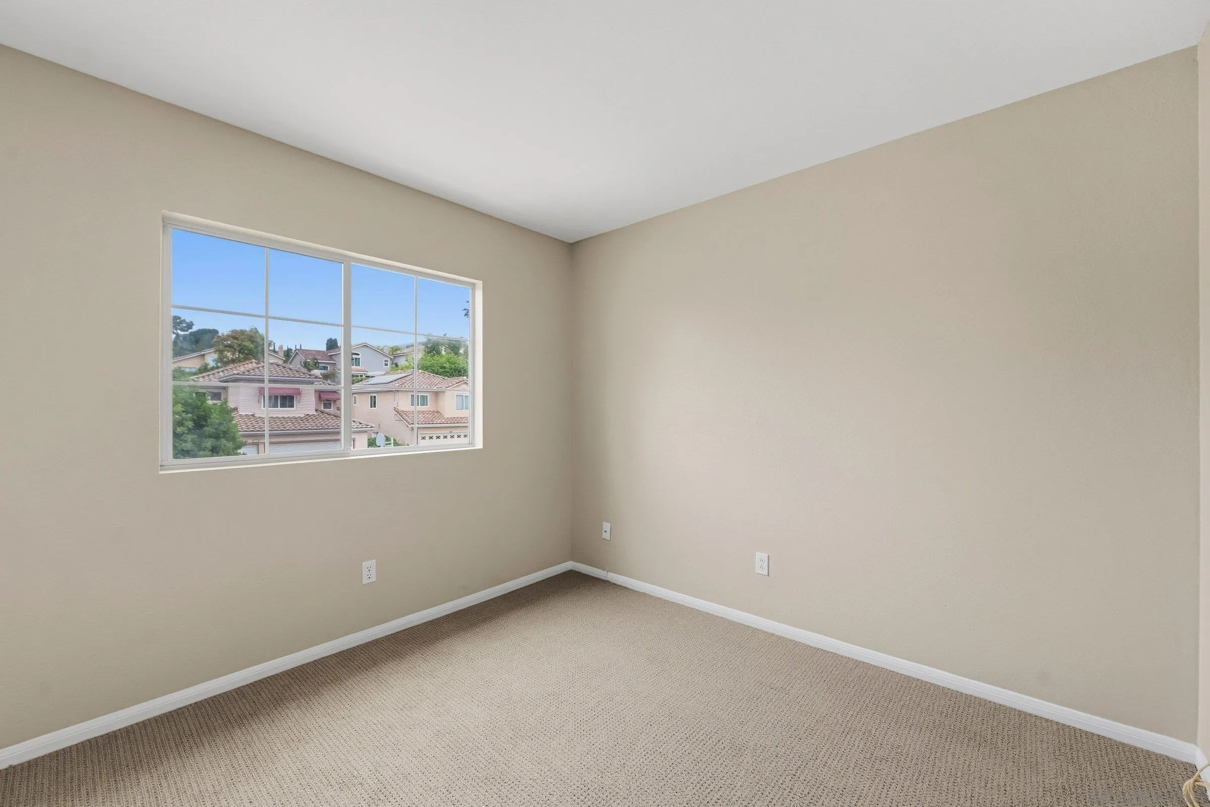 https://cdn.realtyfeed.com/cdn/127/260013473/cc4134850f15ff9f97dbce35d5569cd7.webp