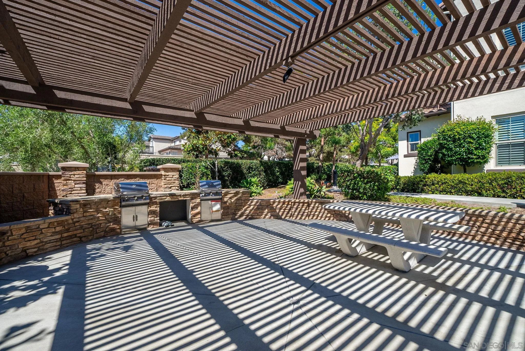 https://cdn.realtyfeed.com/cdn/127/260013477/9f2ef96271805447e2fd8c8b68d4f02e.webp