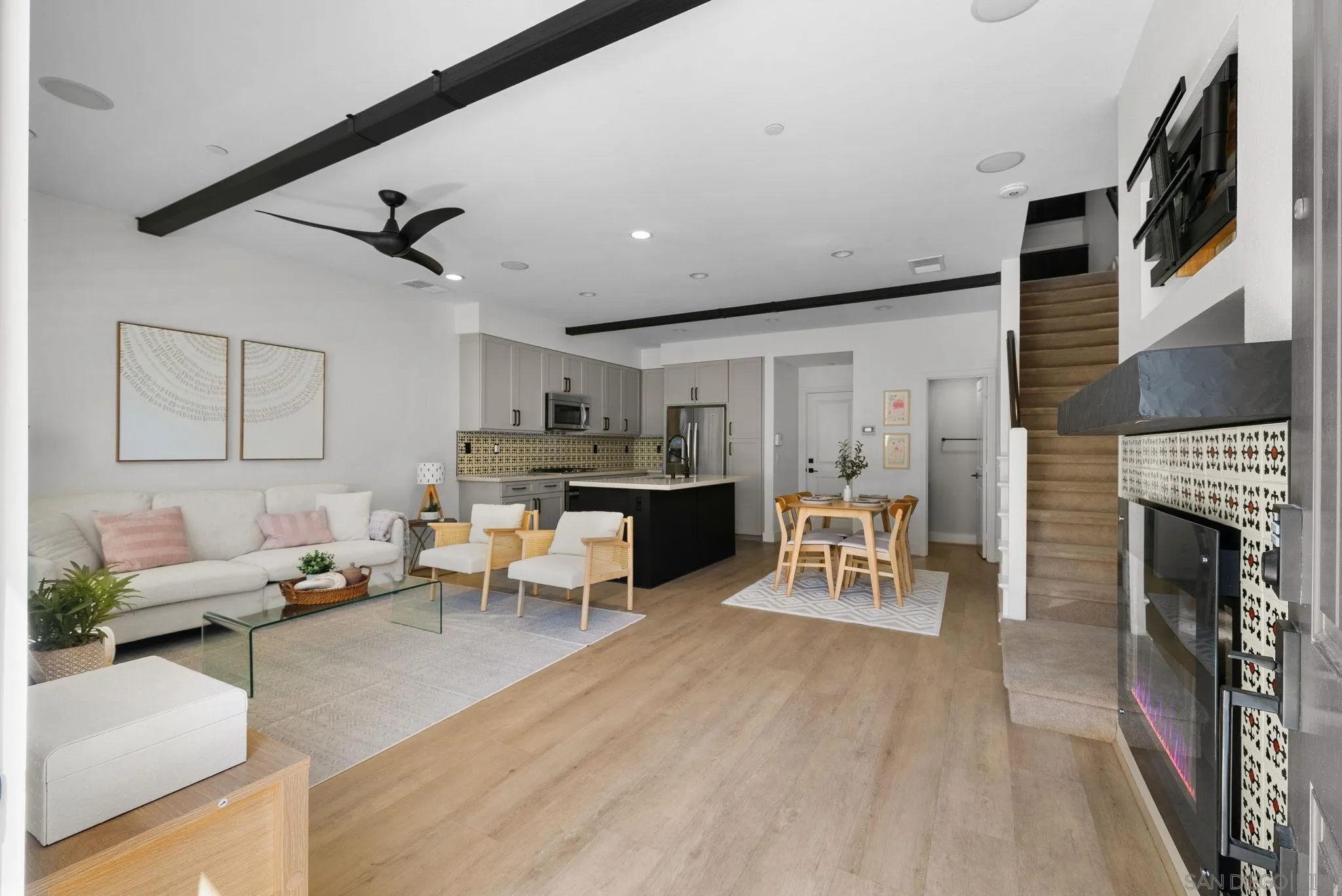 https://cdn.realtyfeed.com/cdn/127/260013477/a9bdd9f4709db1b9d507d0a6ba2697cb.webp