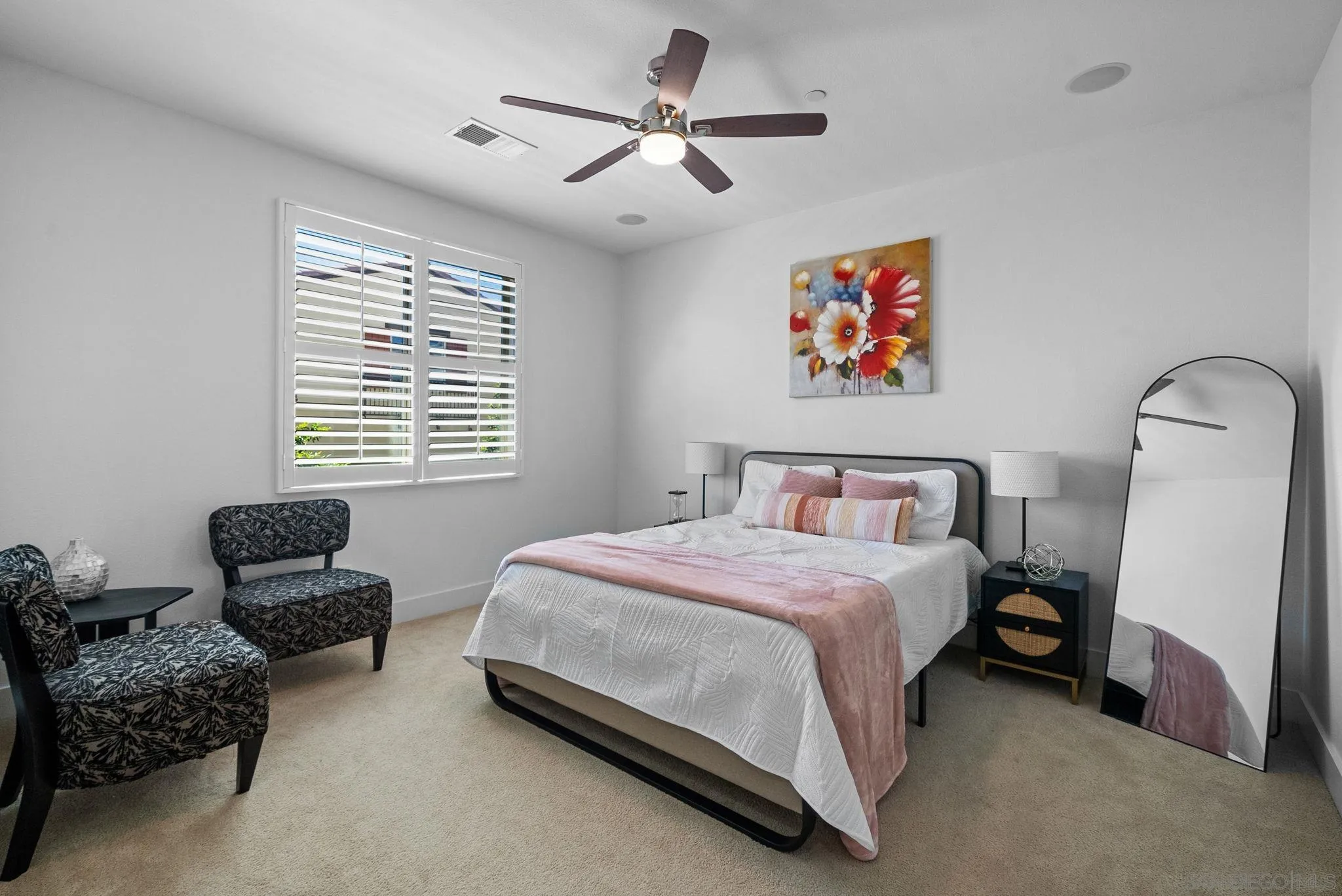 https://cdn.realtyfeed.com/cdn/127/260013477/adac4771984efbc54c04602cfe039d38.webp