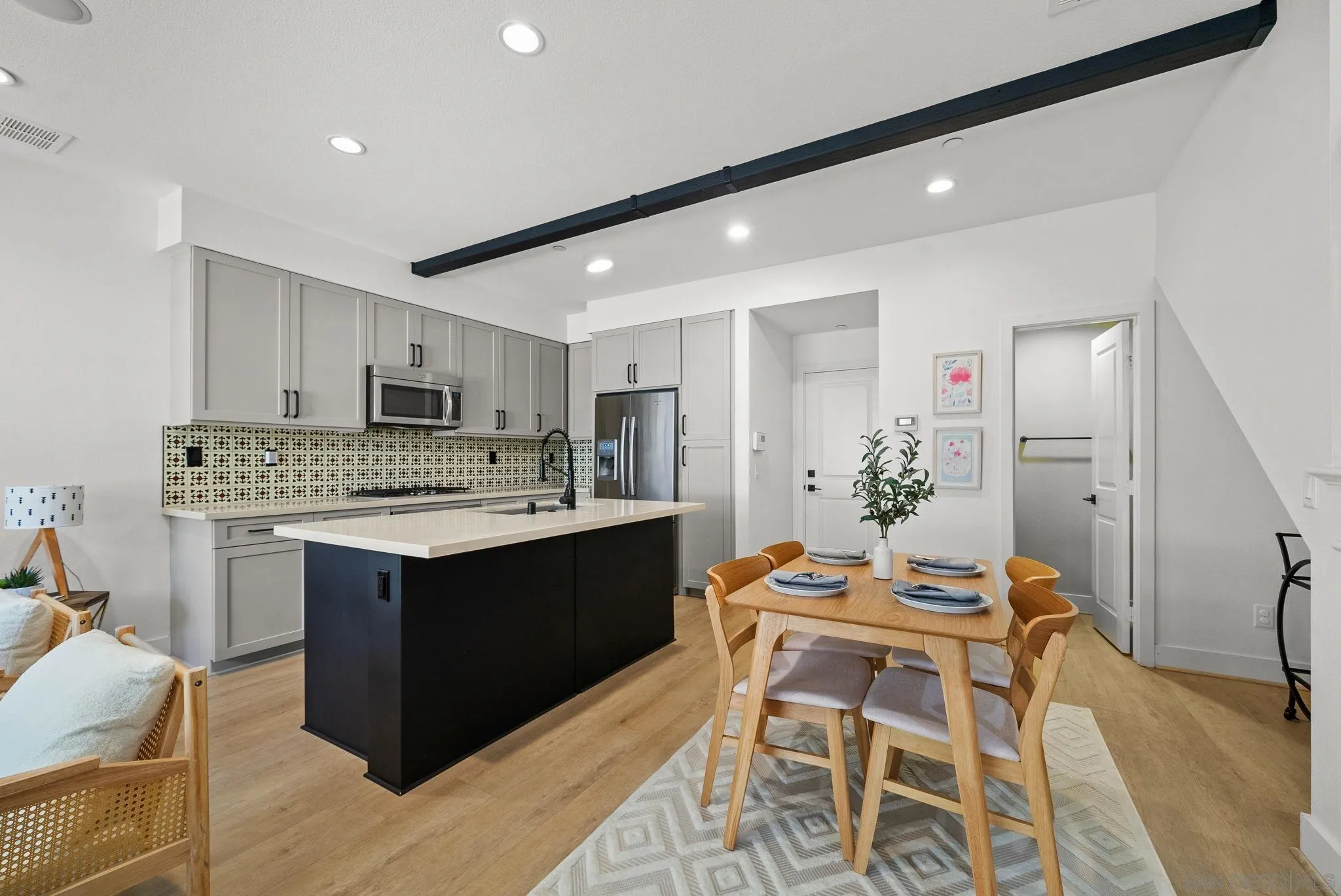 https://cdn.realtyfeed.com/cdn/127/260013477/add0c808c1c9a7a33569c5991e5508b4.webp