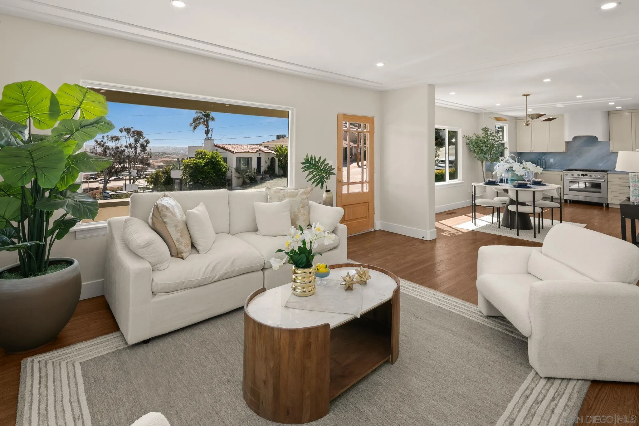 https://cdn.realtyfeed.com/cdn/127/260013479/560596f397beff725b5a67a1b2c90a6f.webp