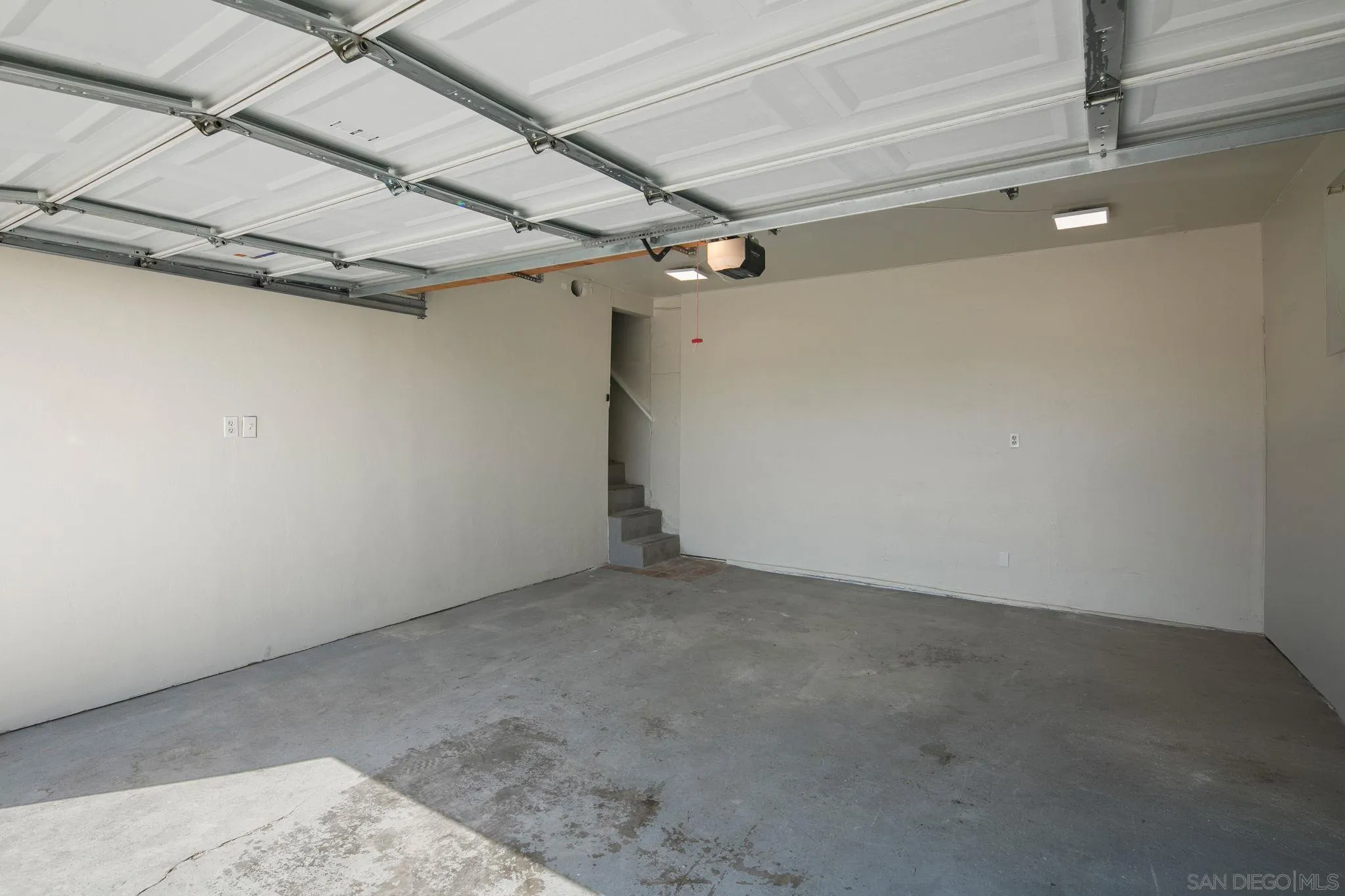 https://cdn.realtyfeed.com/cdn/127/260013479/ba3e4b5da13d99da966fcbb4bf6c964e.webp