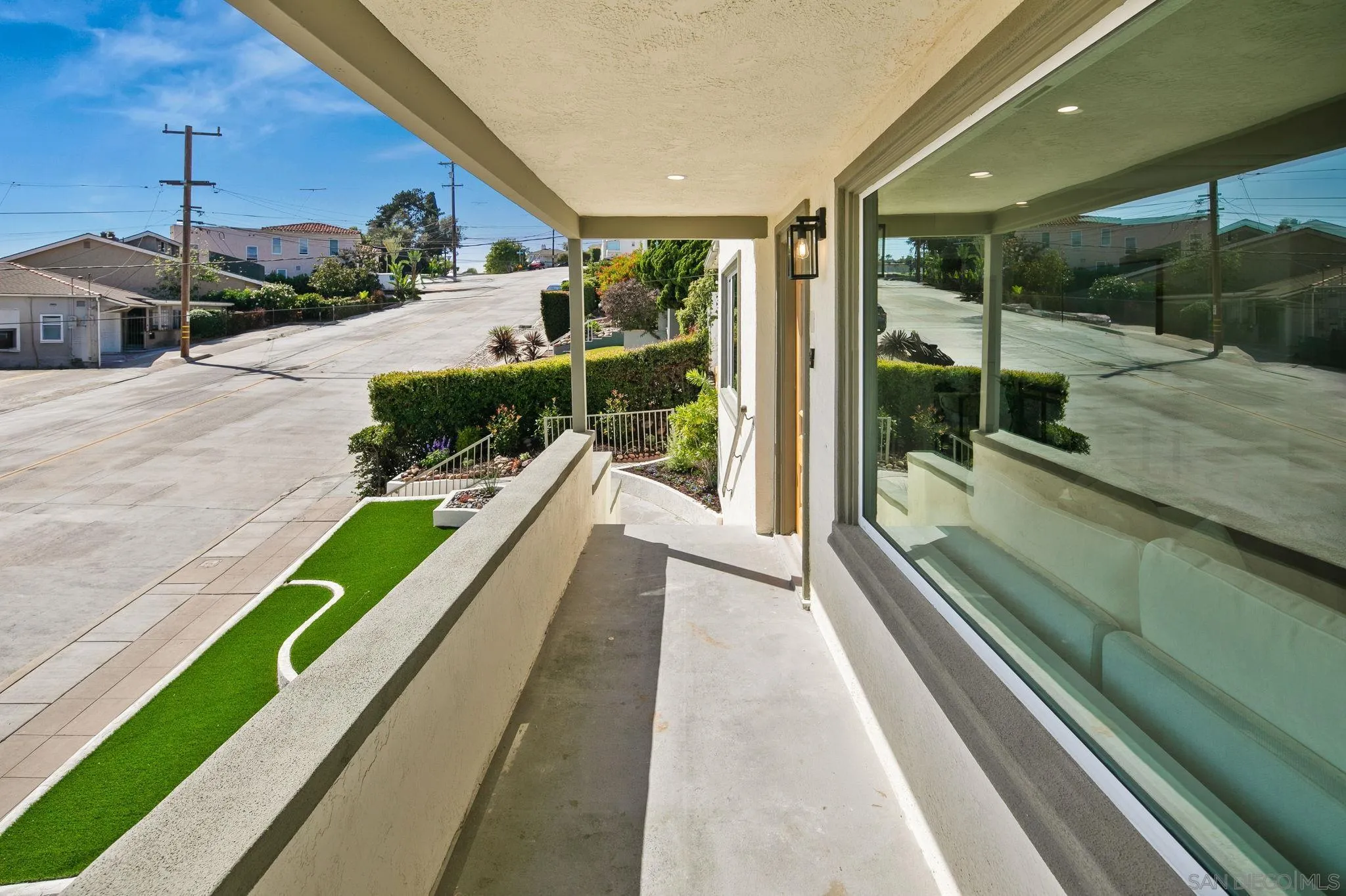 https://cdn.realtyfeed.com/cdn/127/260013479/ea6de21b572f32941810aa4c3f7f53b0.webp