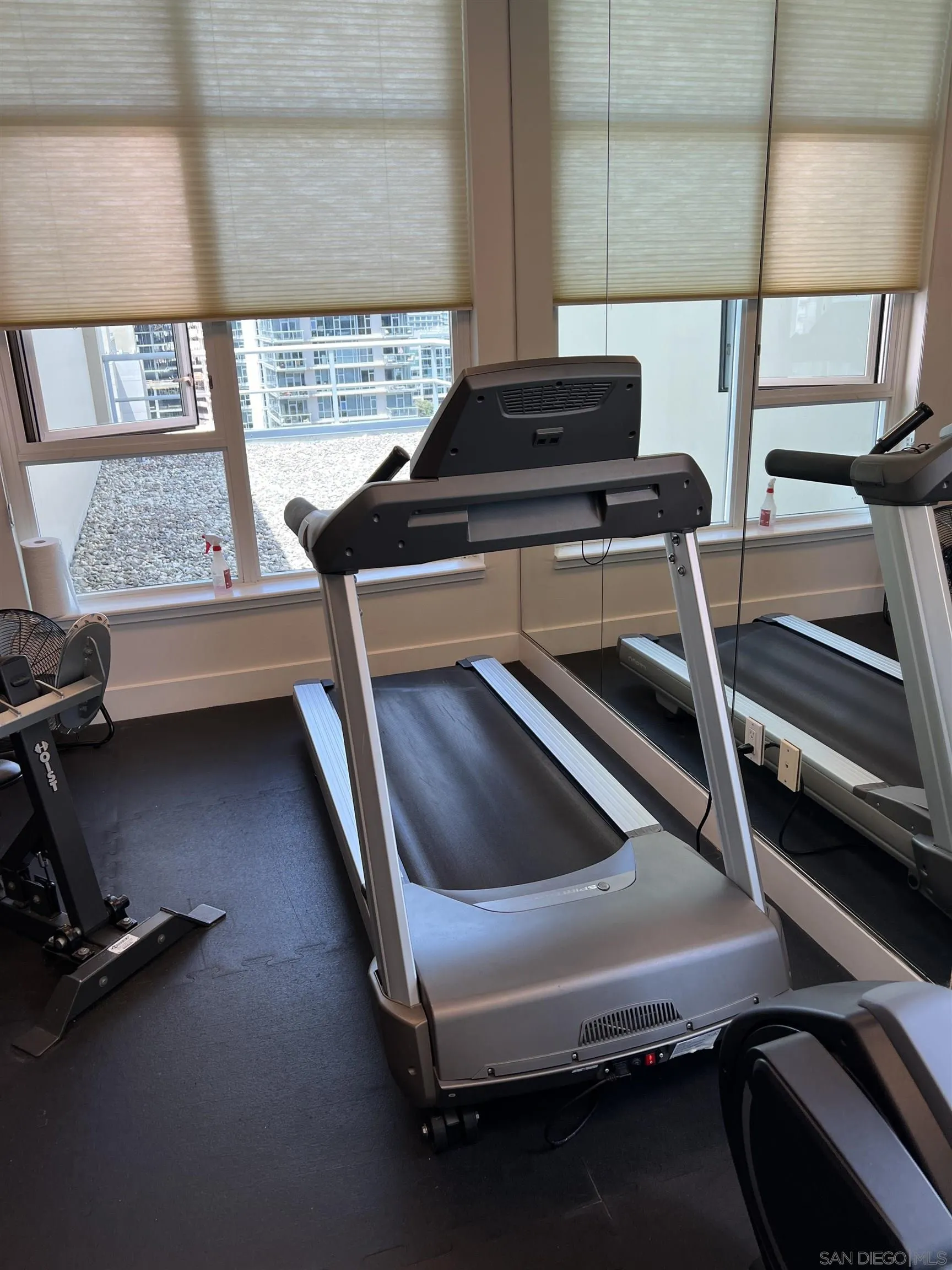 https://cdn.realtyfeed.com/cdn/127/260013480/4852eb9ed1dc13d01db92e389fda0ca3.webp