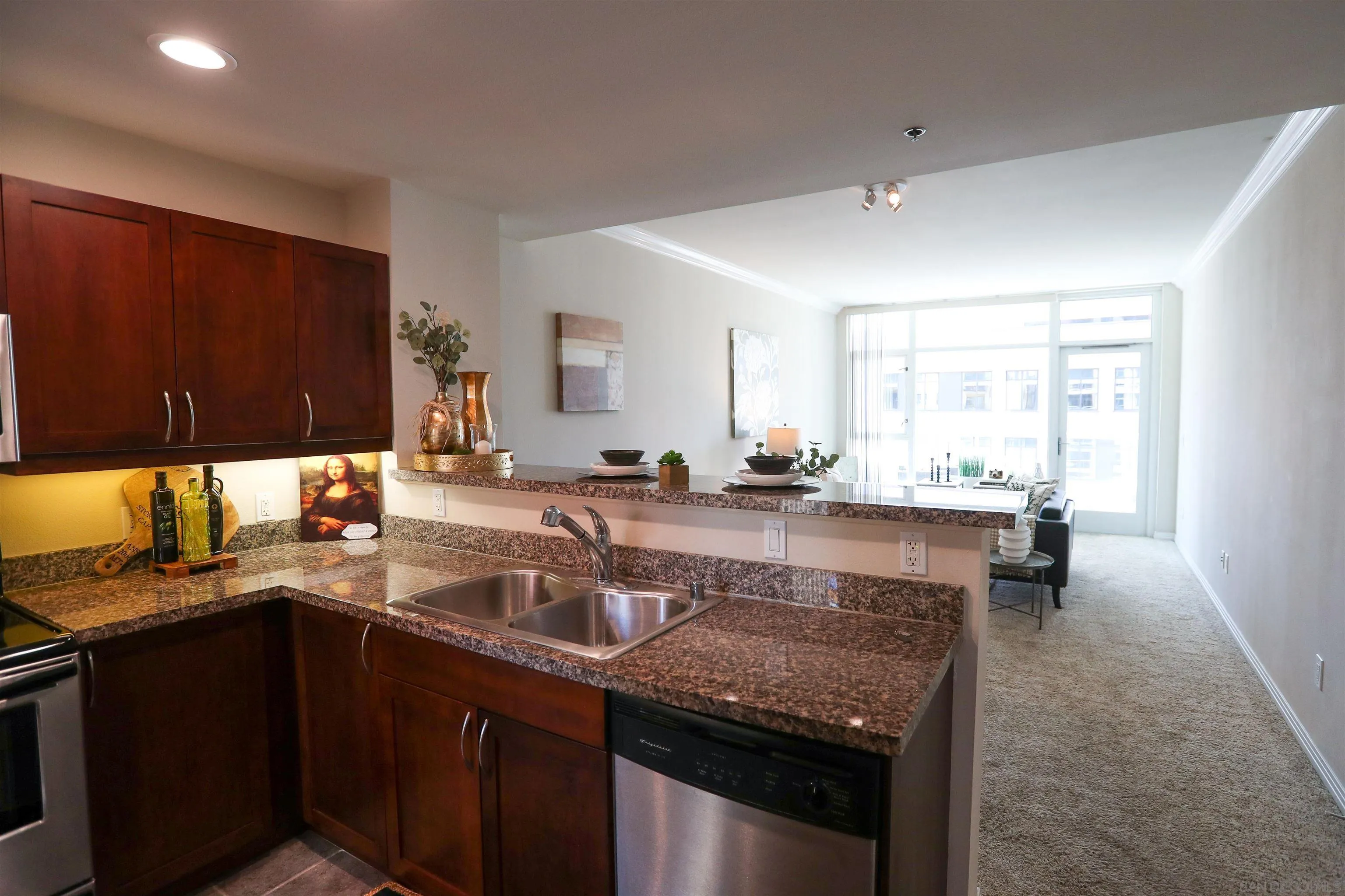 Photo #5: 260013480 Listing: Photo #5