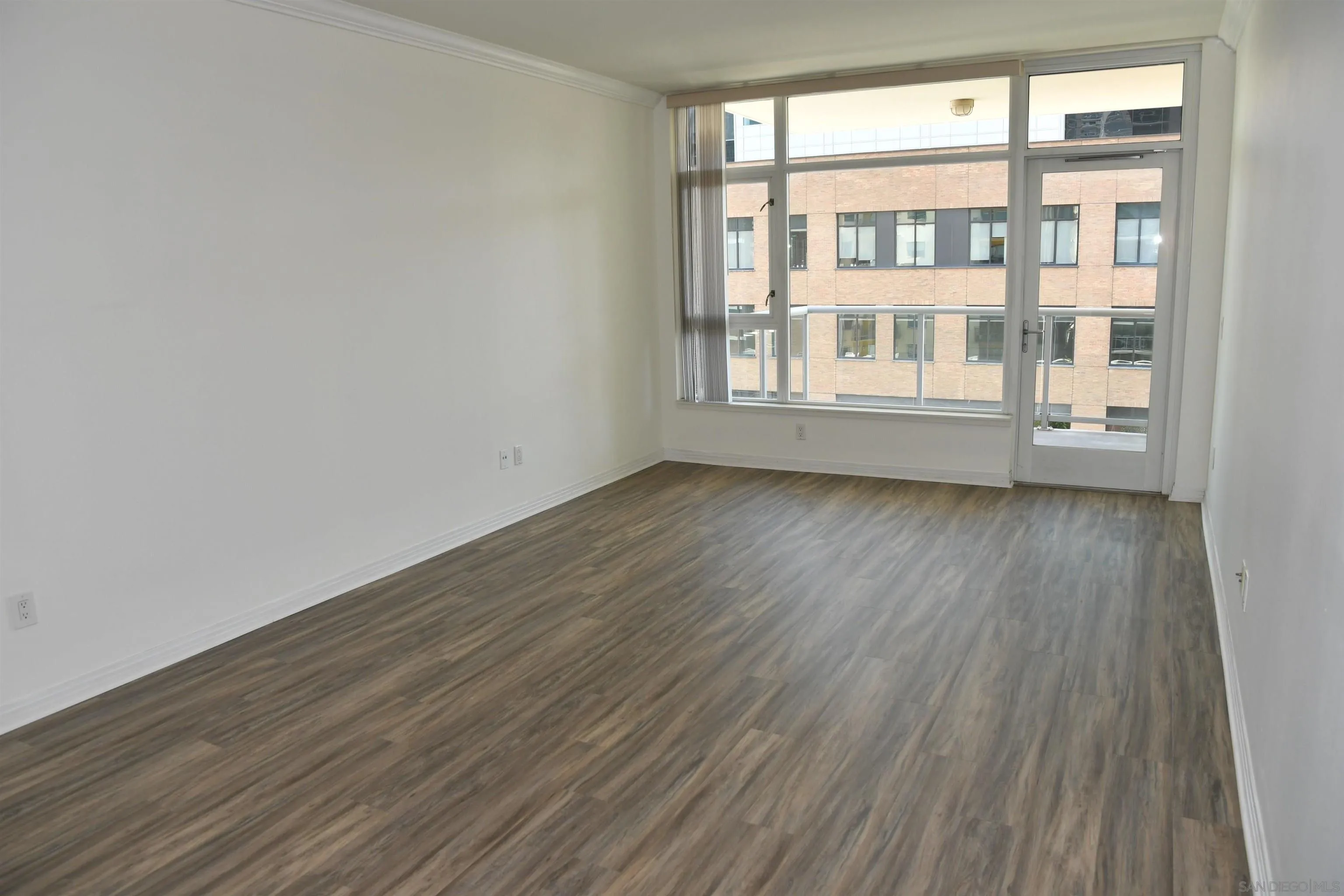 https://cdn.realtyfeed.com/cdn/127/260013480/7873a3f32ccd931c4d3399842811e3d7.webp