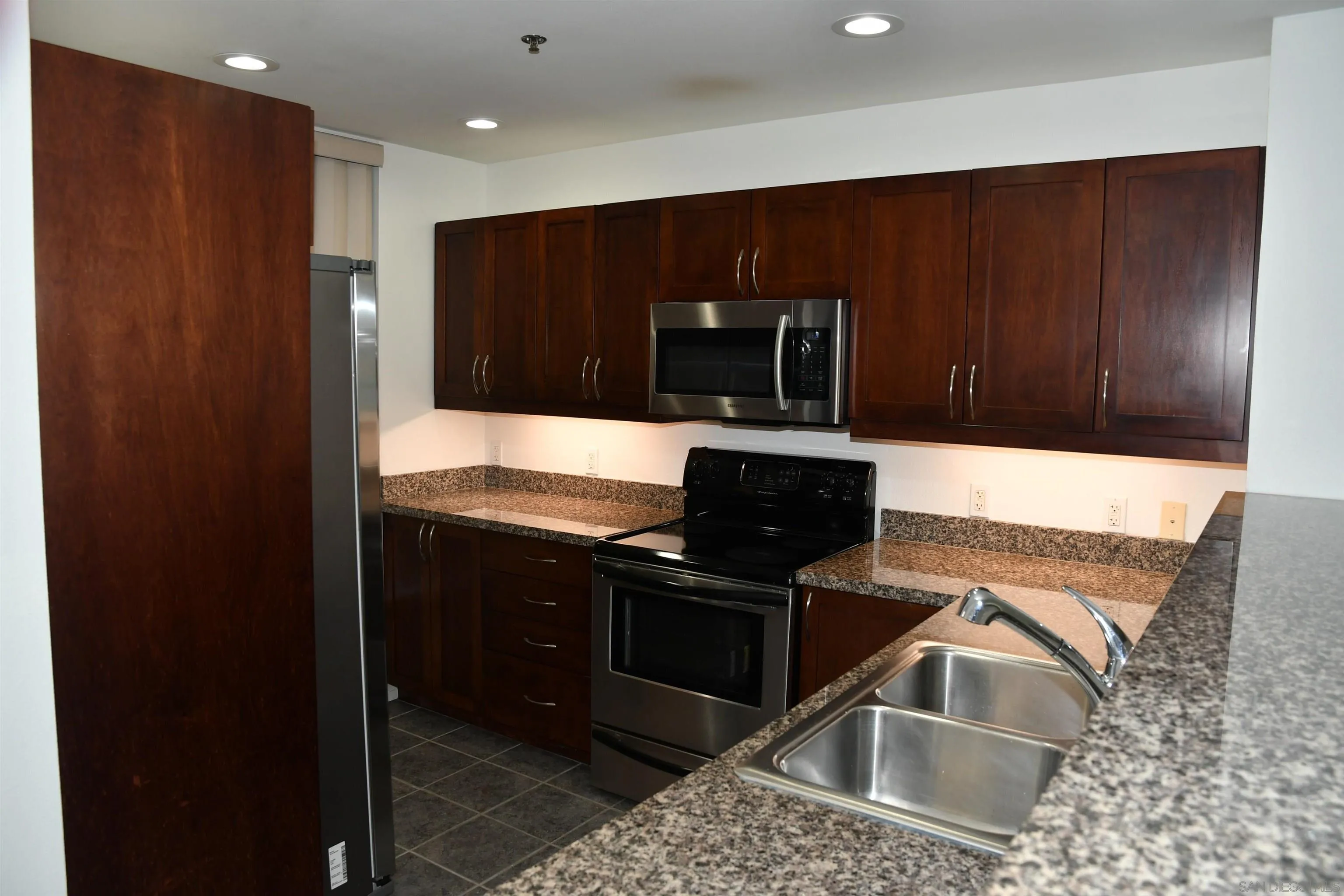 Photo #13: 260013480 Listing: Photo #13