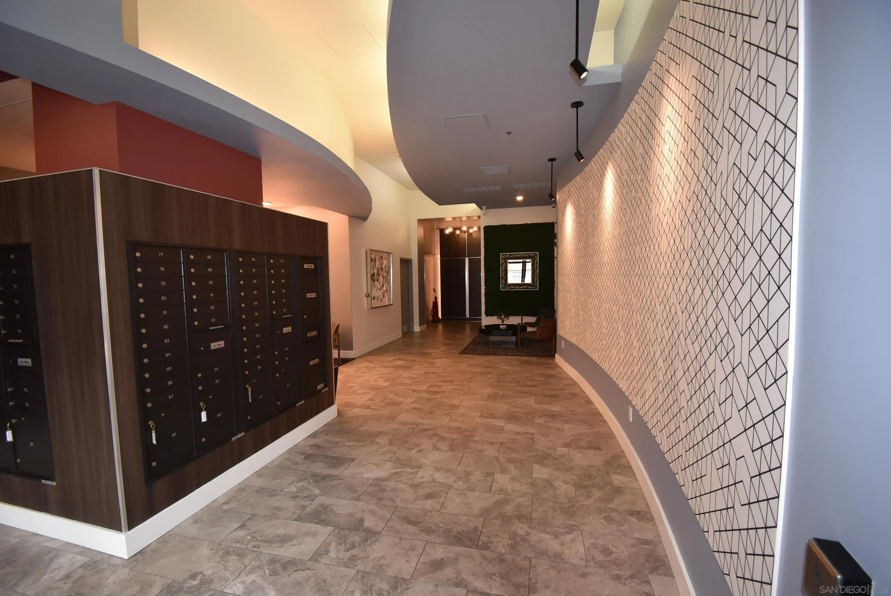 https://cdn.realtyfeed.com/cdn/127/260013480/f472e4e5b638b9fe152c8f9b40f88c66.webp
