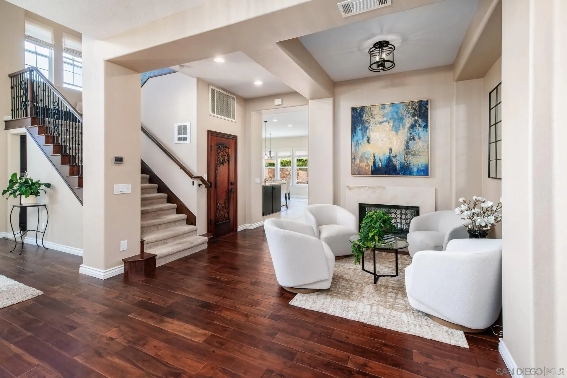 https://cdn.realtyfeed.com/cdn/127/260013486/04543035d6e21d61b4196f9d216cab13.webp