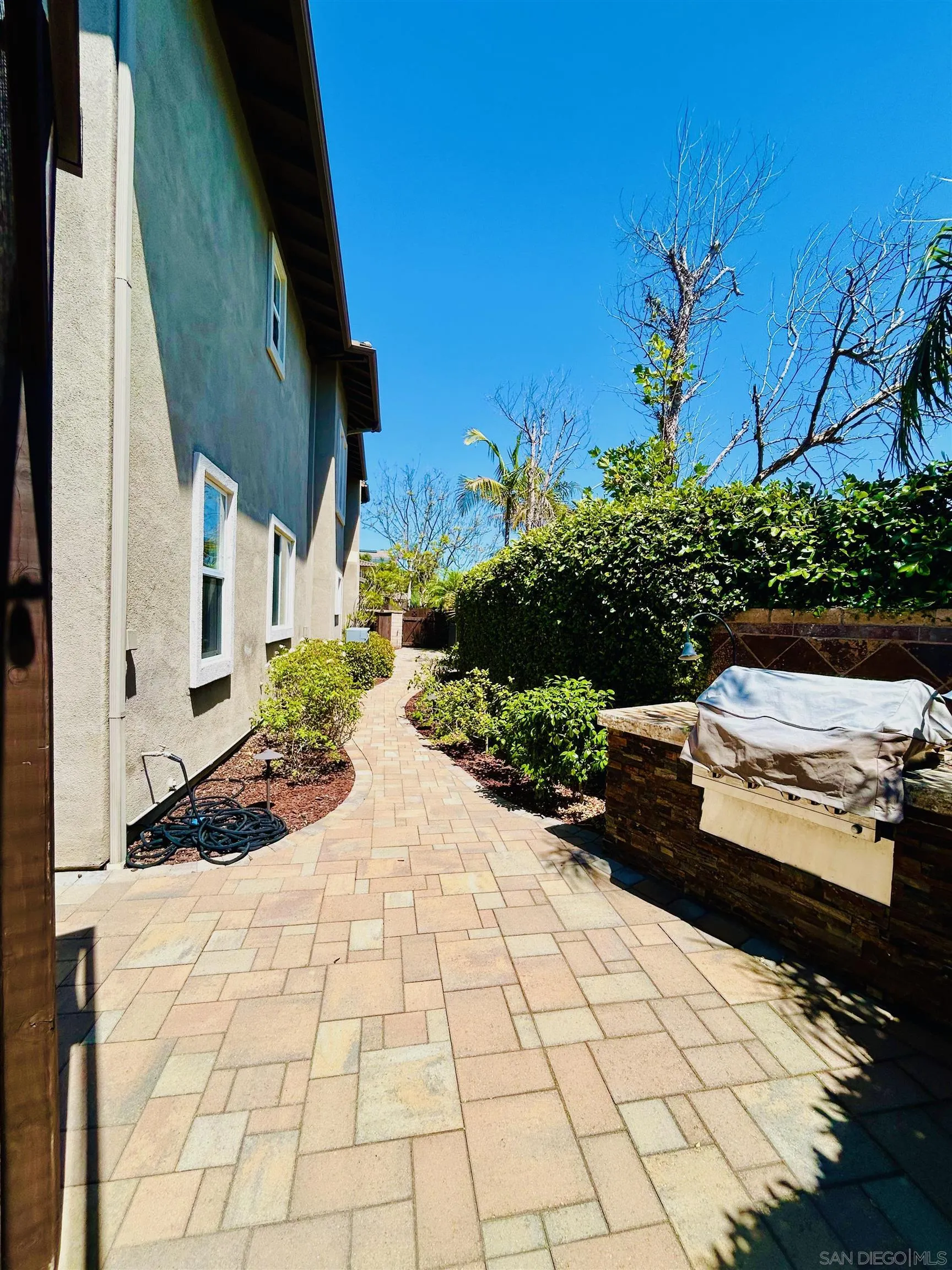 https://cdn.realtyfeed.com/cdn/127/260013486/aed105dc55b81345ab0e2d5a71364f07.webp