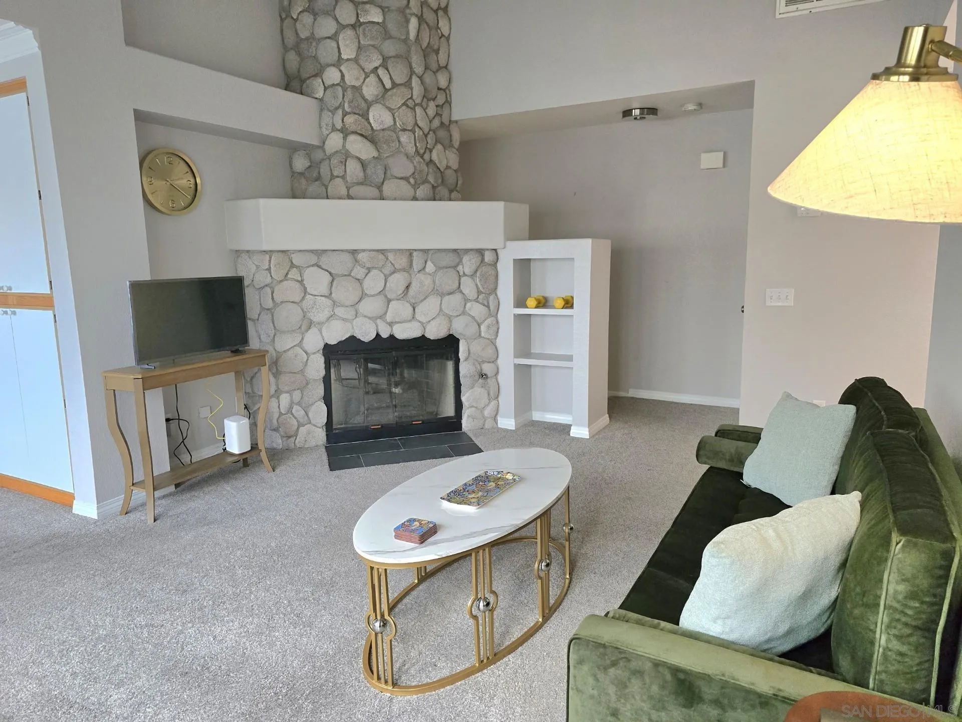Photo #2: 260013488 Listing: Photo #2