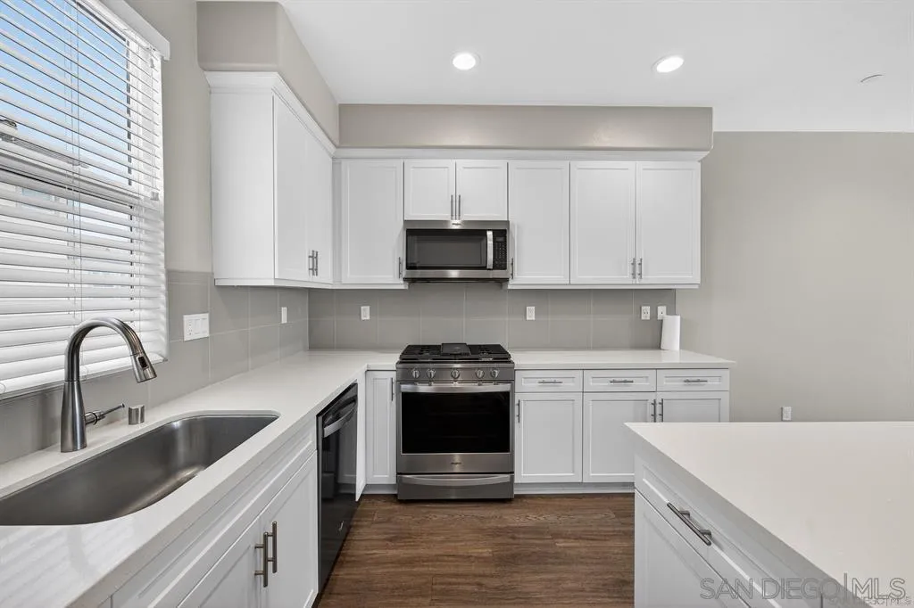 Photo #12: 260013490 Listing: Photo #12