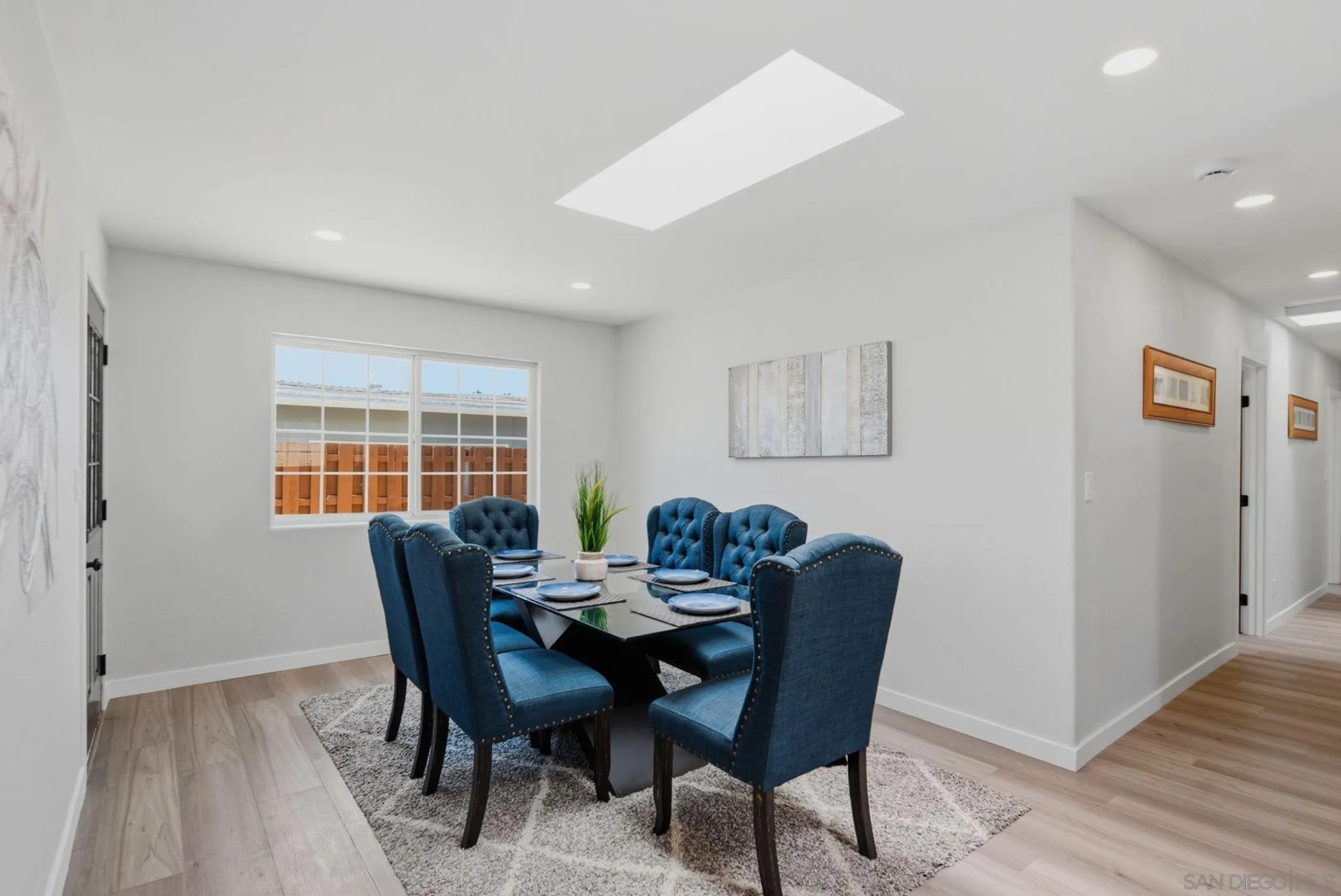 https://cdn.realtyfeed.com/cdn/127/260013494/55f61028e722bcb6062c5b030df2eea0.webp