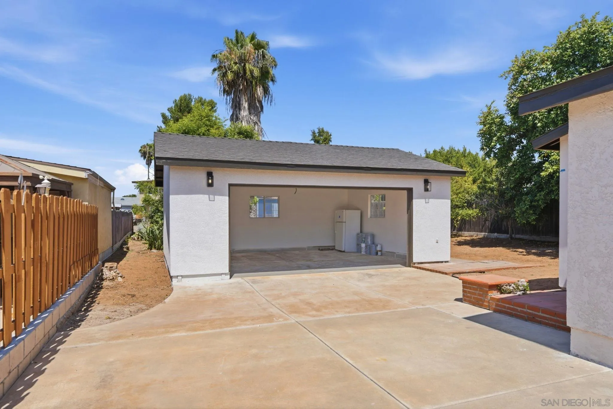 https://cdn.realtyfeed.com/cdn/127/260013494/a664c3972f1e4b74ce88d5608ab2c82d.webp