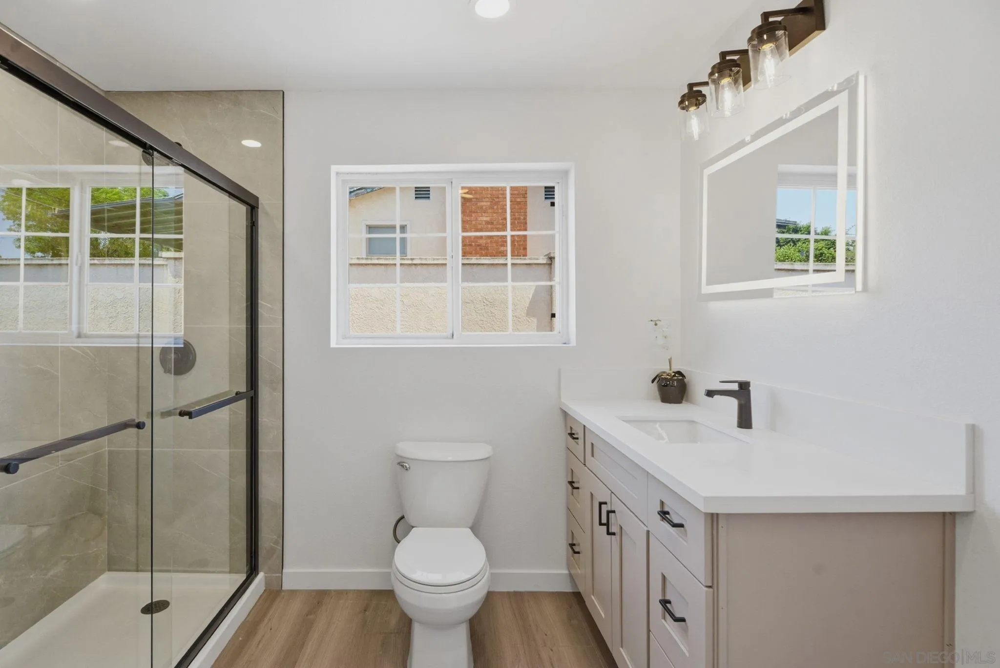 https://cdn.realtyfeed.com/cdn/127/260013494/e475e34099545a87e1d74e12571cf0f4.webp