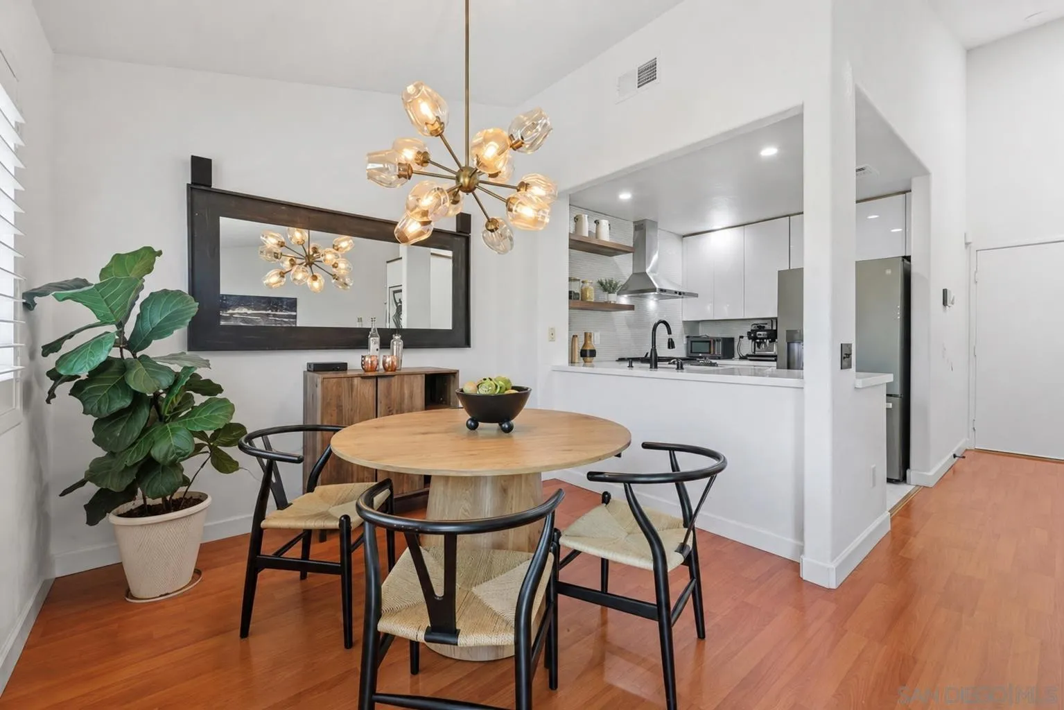 https://cdn.realtyfeed.com/cdn/127/260013495/73ca9eb3b10aa804b6feaa131c7c434d.webp